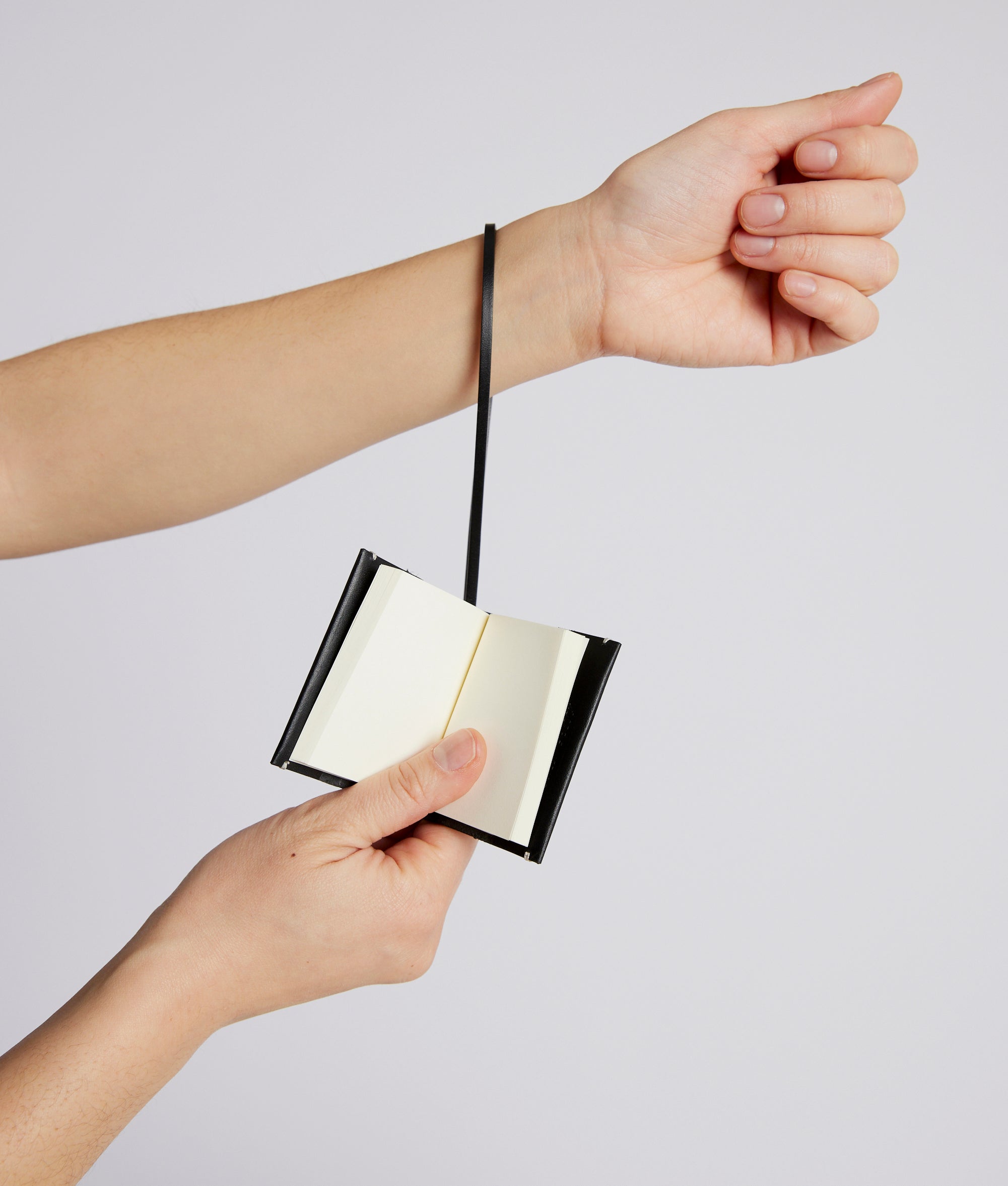 LITTLE NOTEBOOK - Black