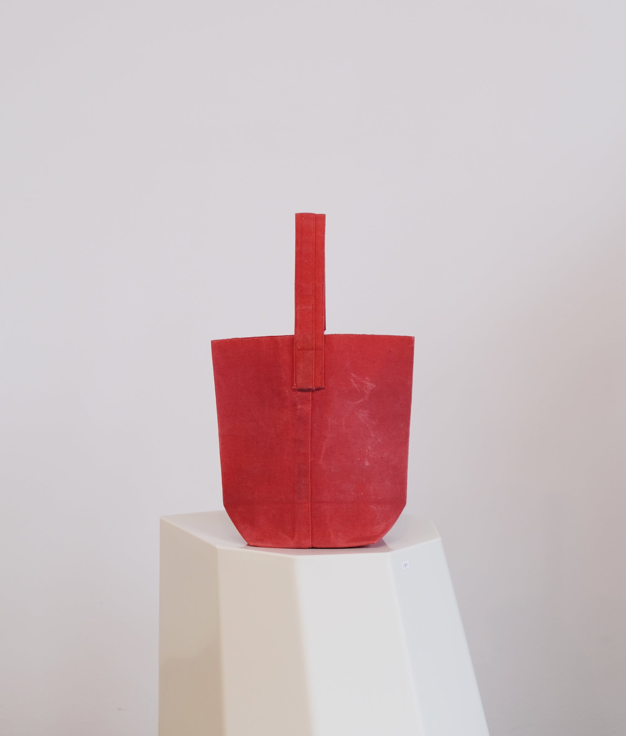 FUNAGATA BUCKET BAG