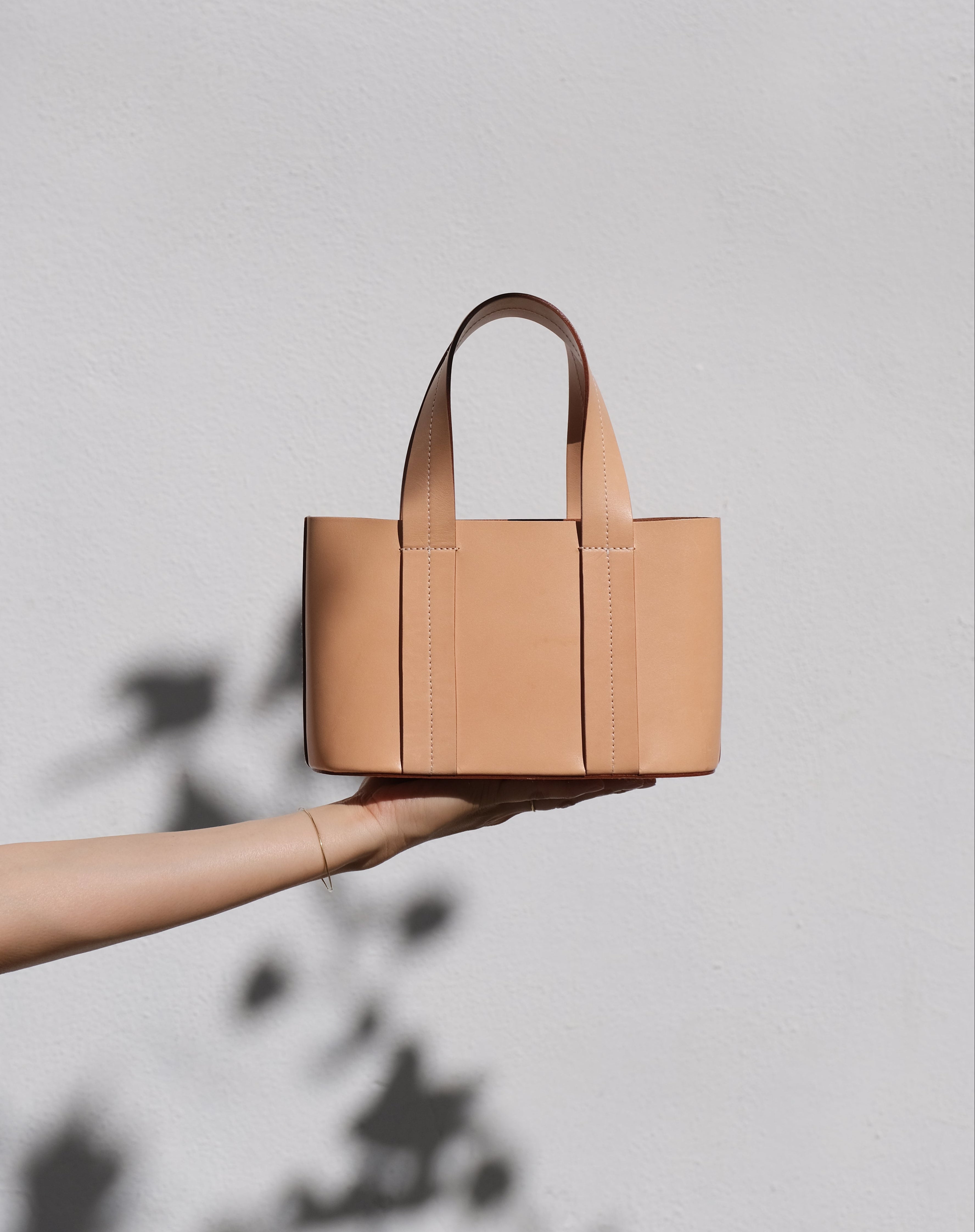 MINI WIDE TOTE -  Veg Tan