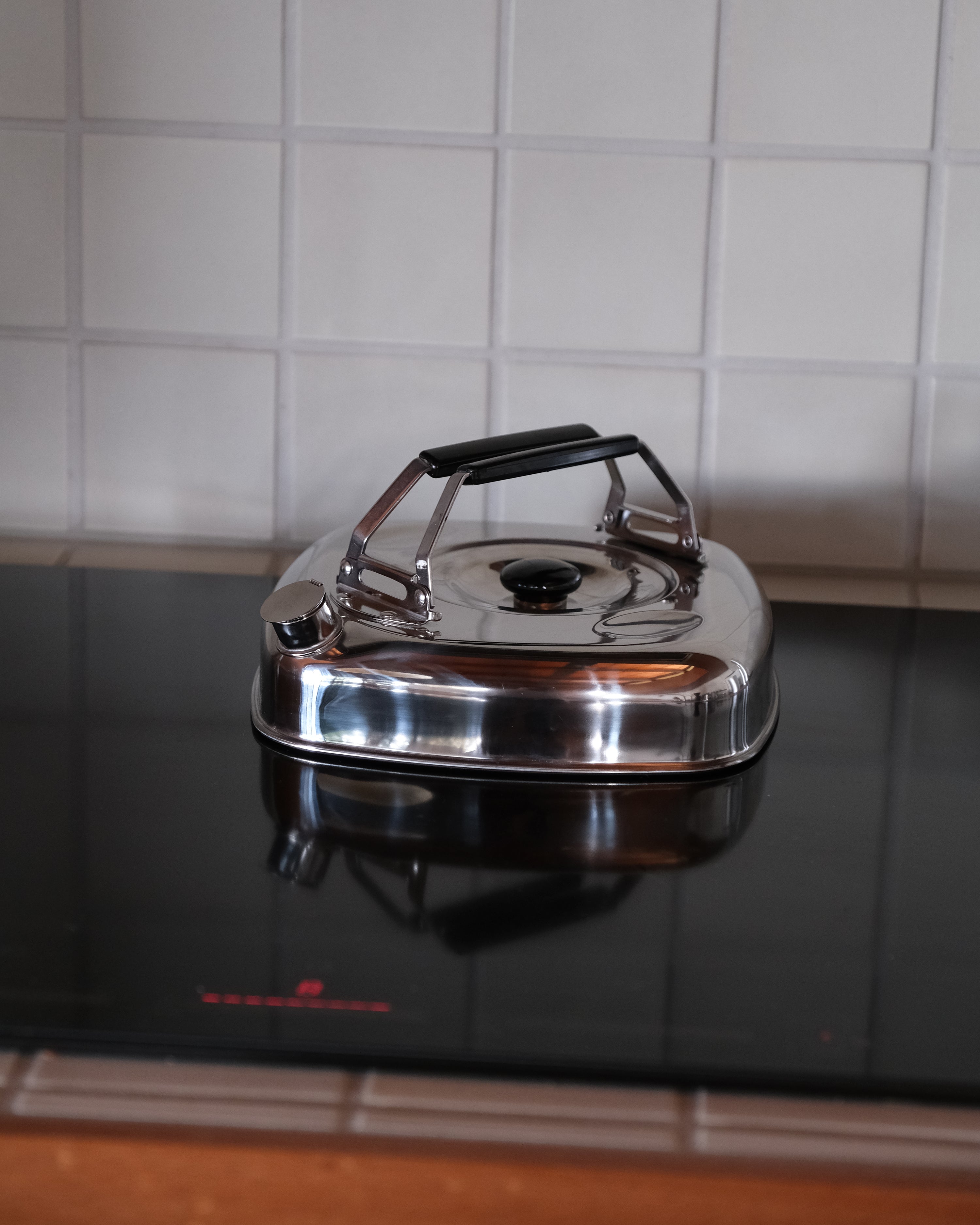 CUBE KETTLE
