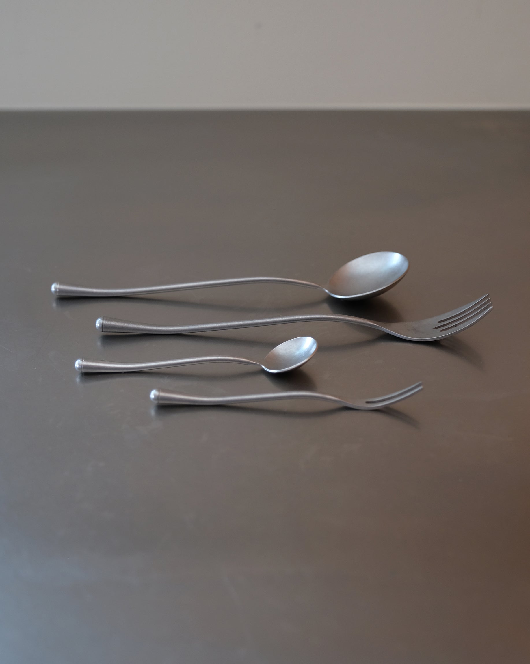 SMALL WAVY SPOON