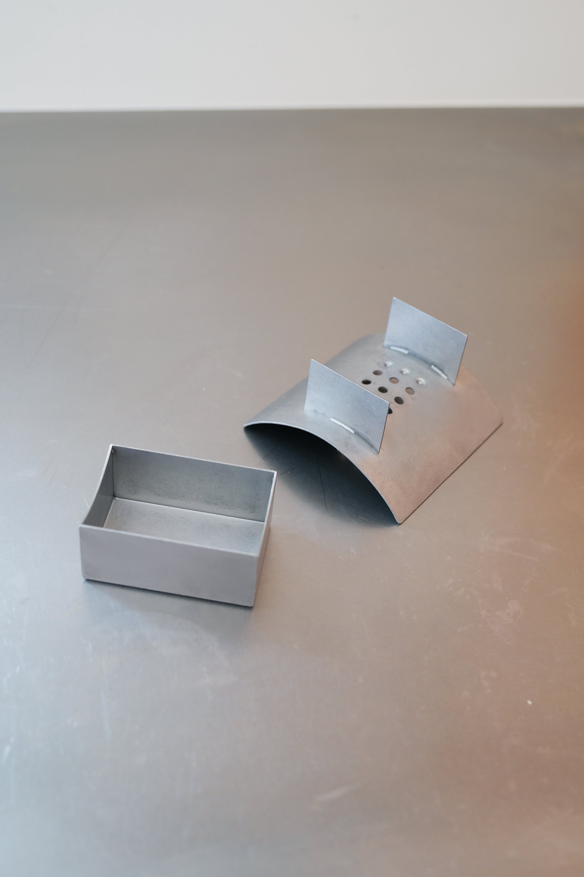 CRESCENT SOAP DISH