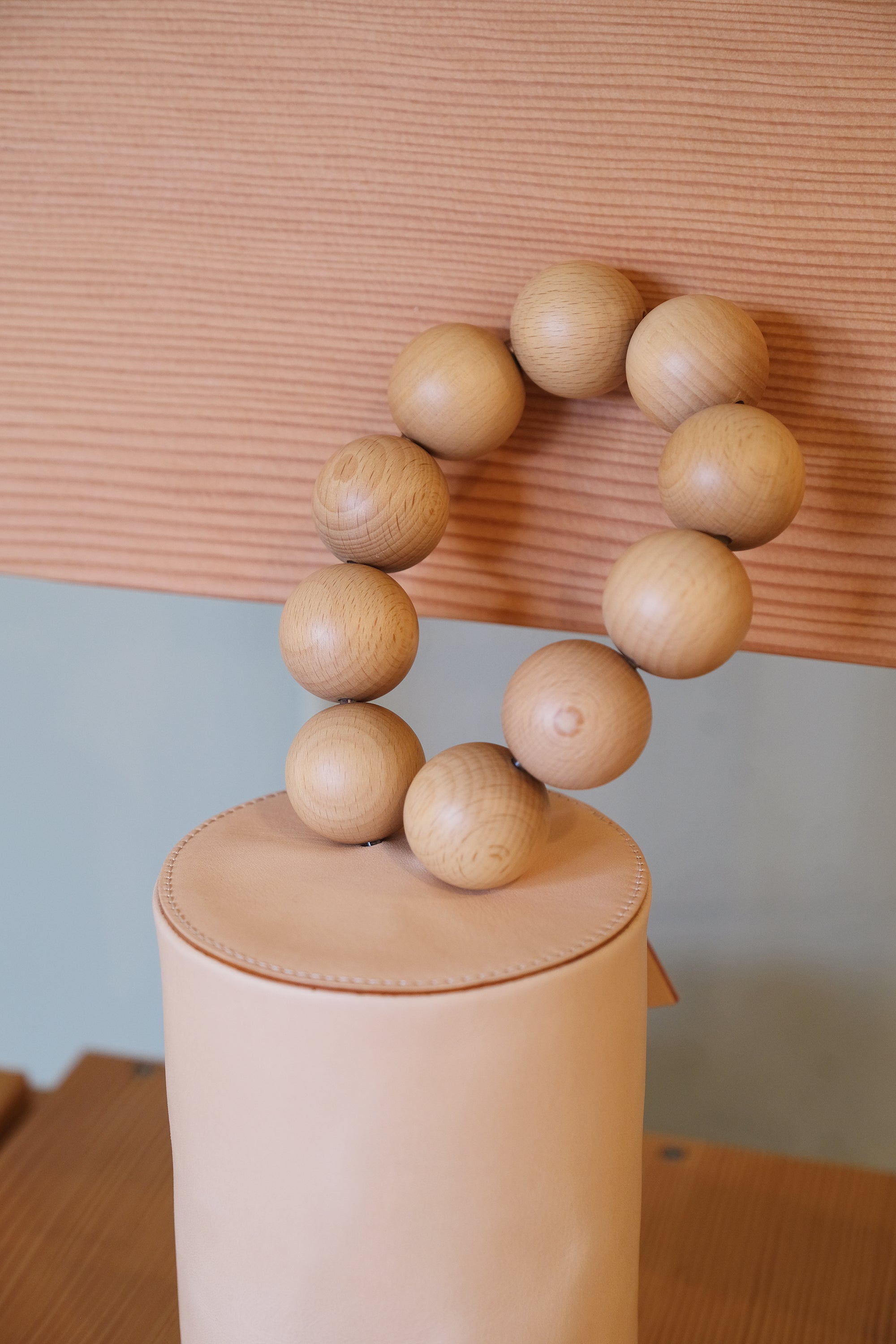 WOOD BALL WRISTLET