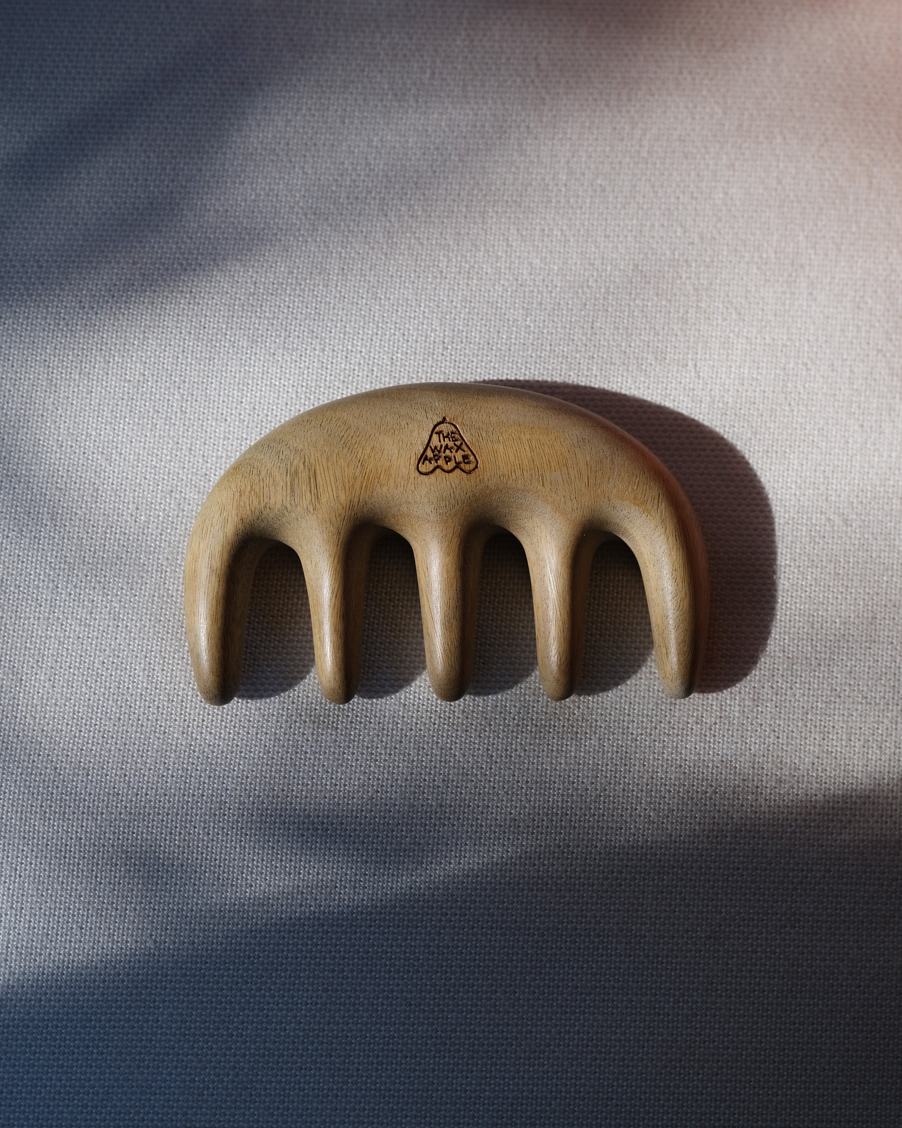 SCALP COMB MASSAGE  TOOL