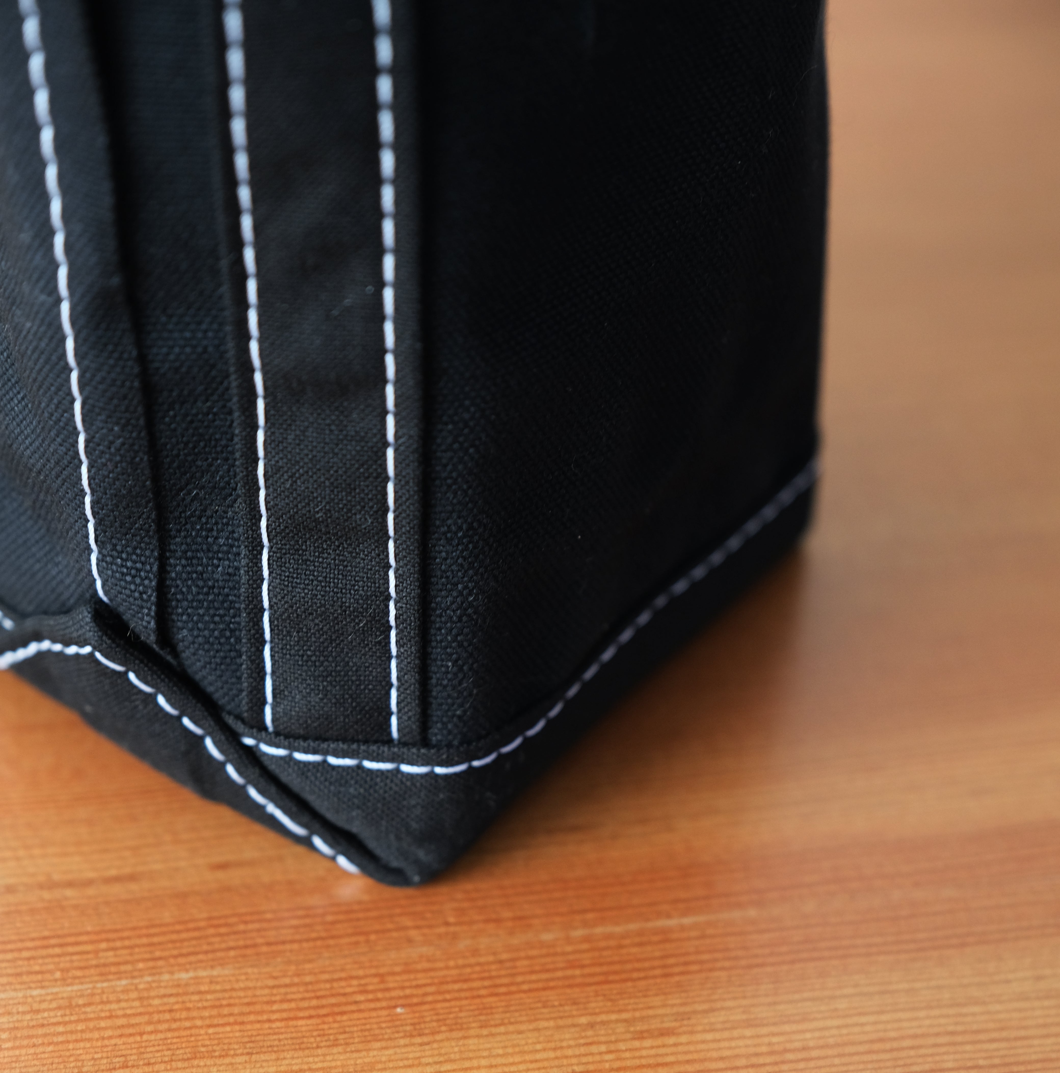 MINI BAGUETTE TOTE - Black