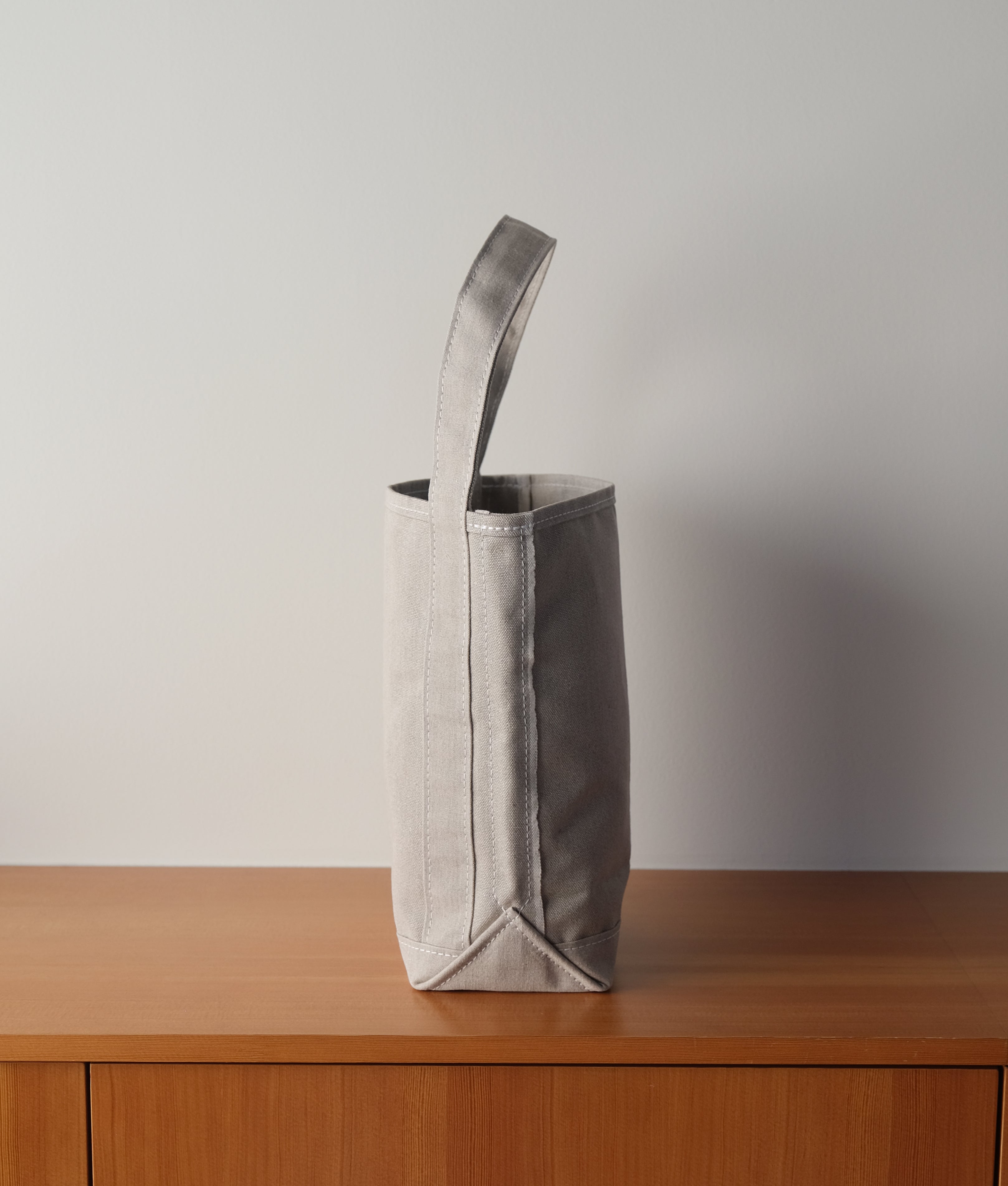 SMALL BAGUETTE TOTE - Natural