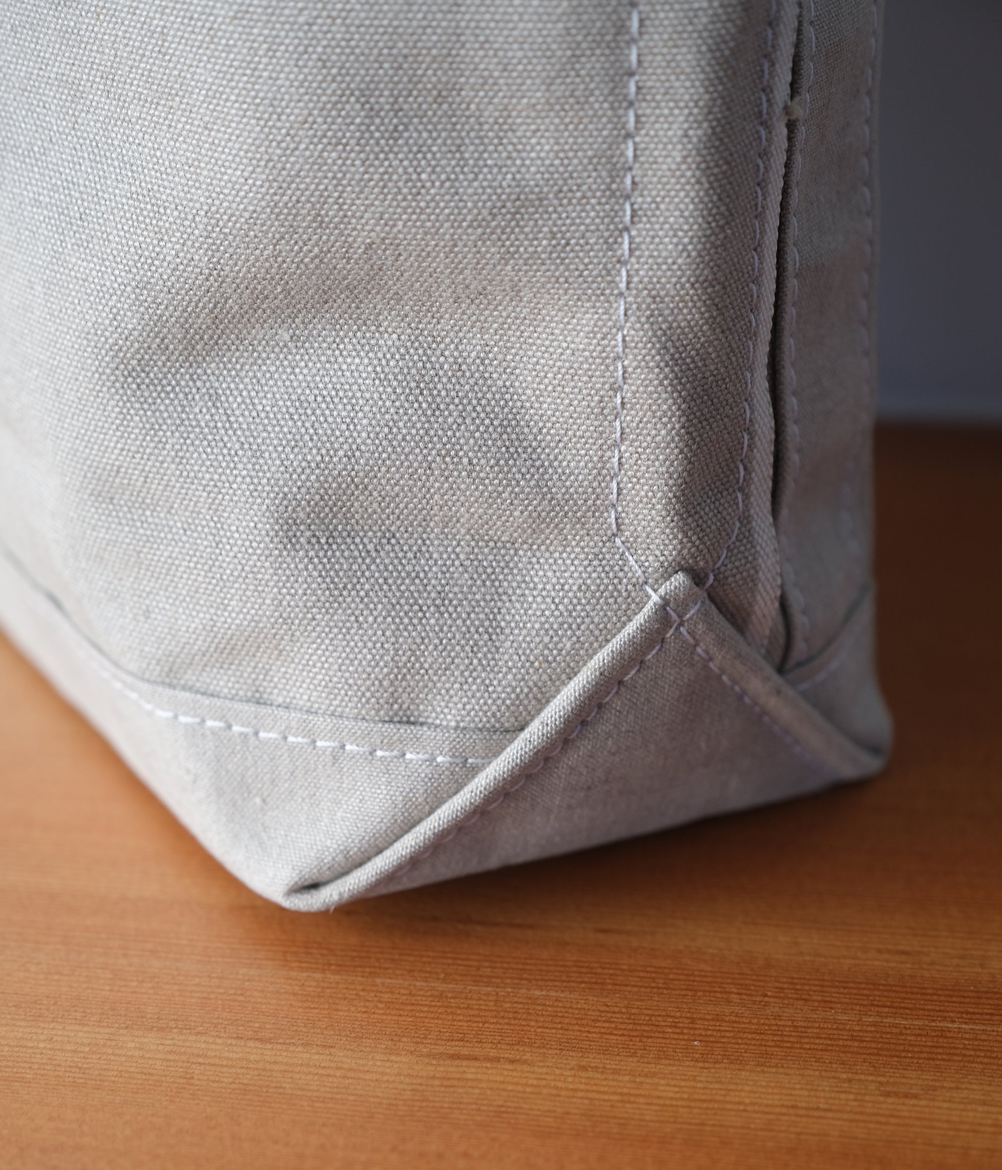 SMALL BAGUETTE TOTE - Natural