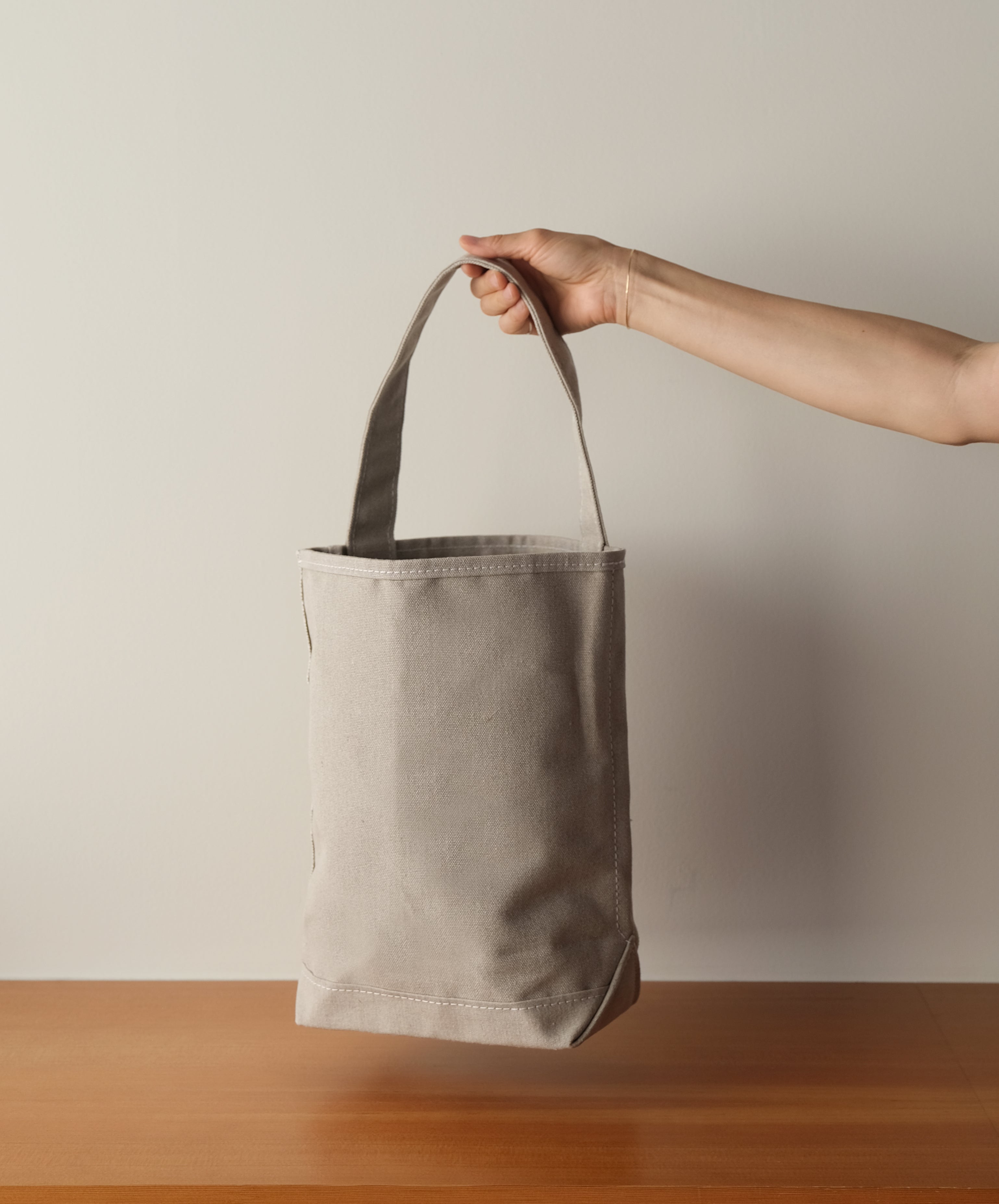 SMALL BAGUETTE TOTE - Natural