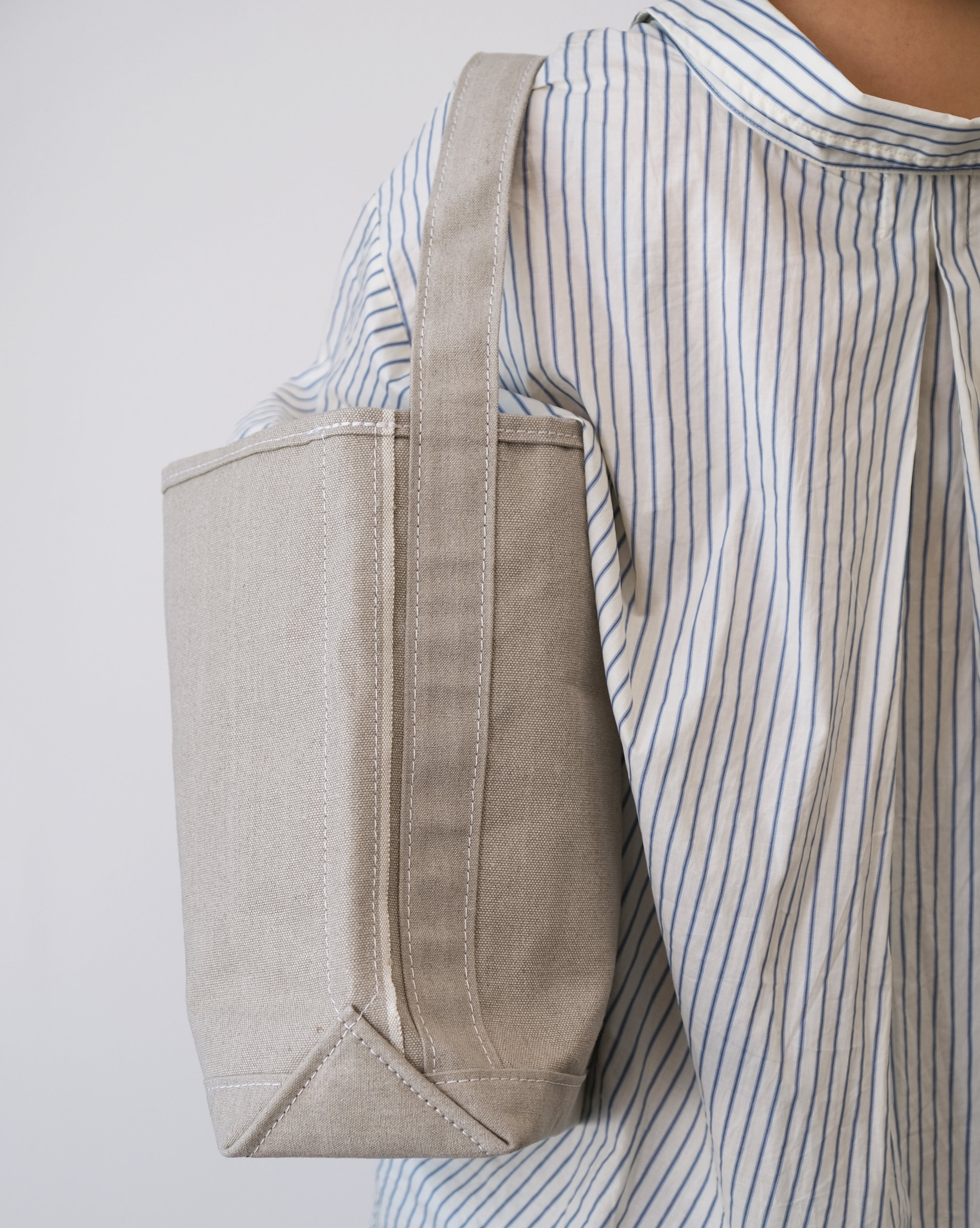 SMALL BAGUETTE TOTE - Natural