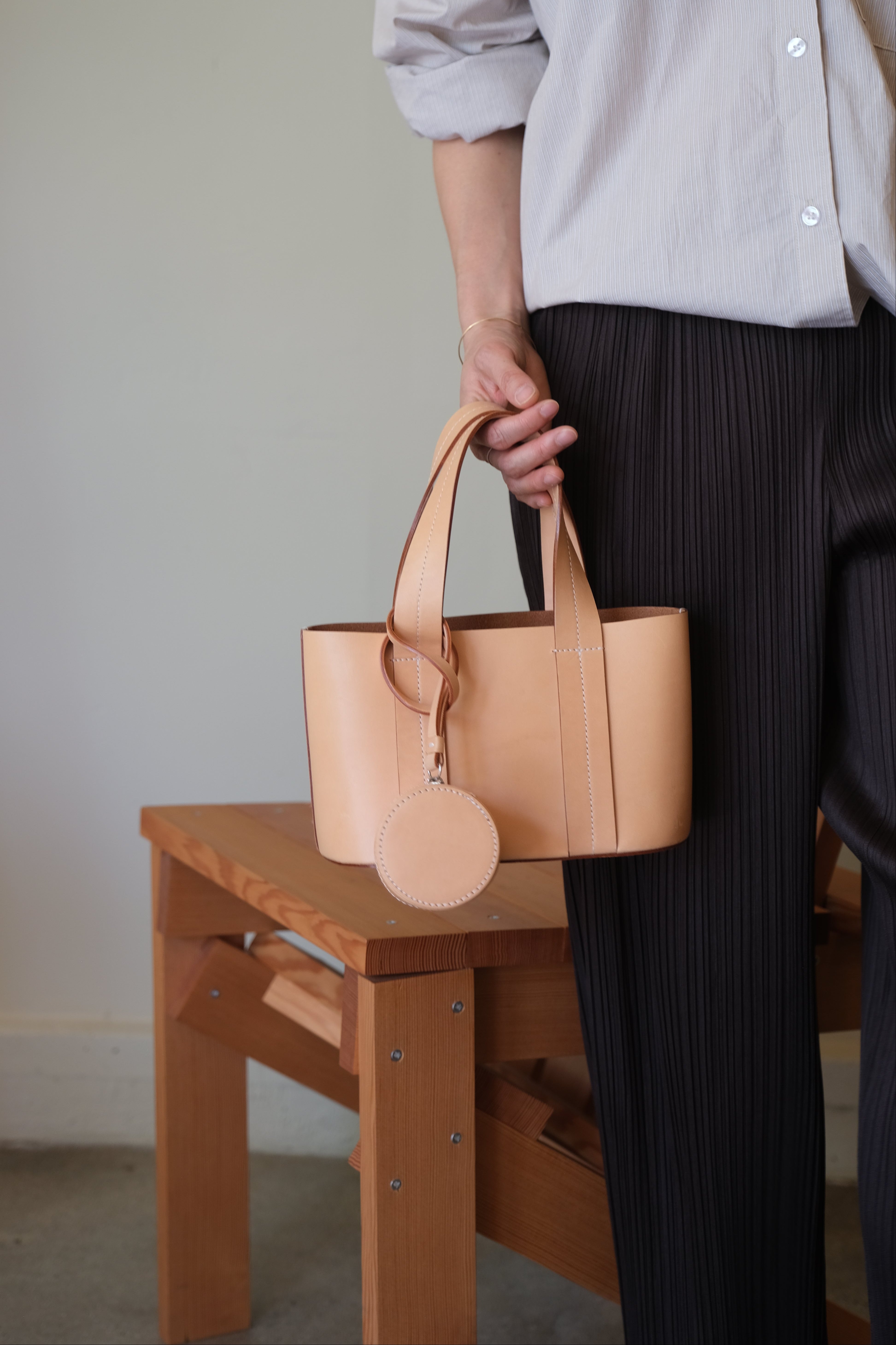 MINI WIDE TOTE -  Veg Tan