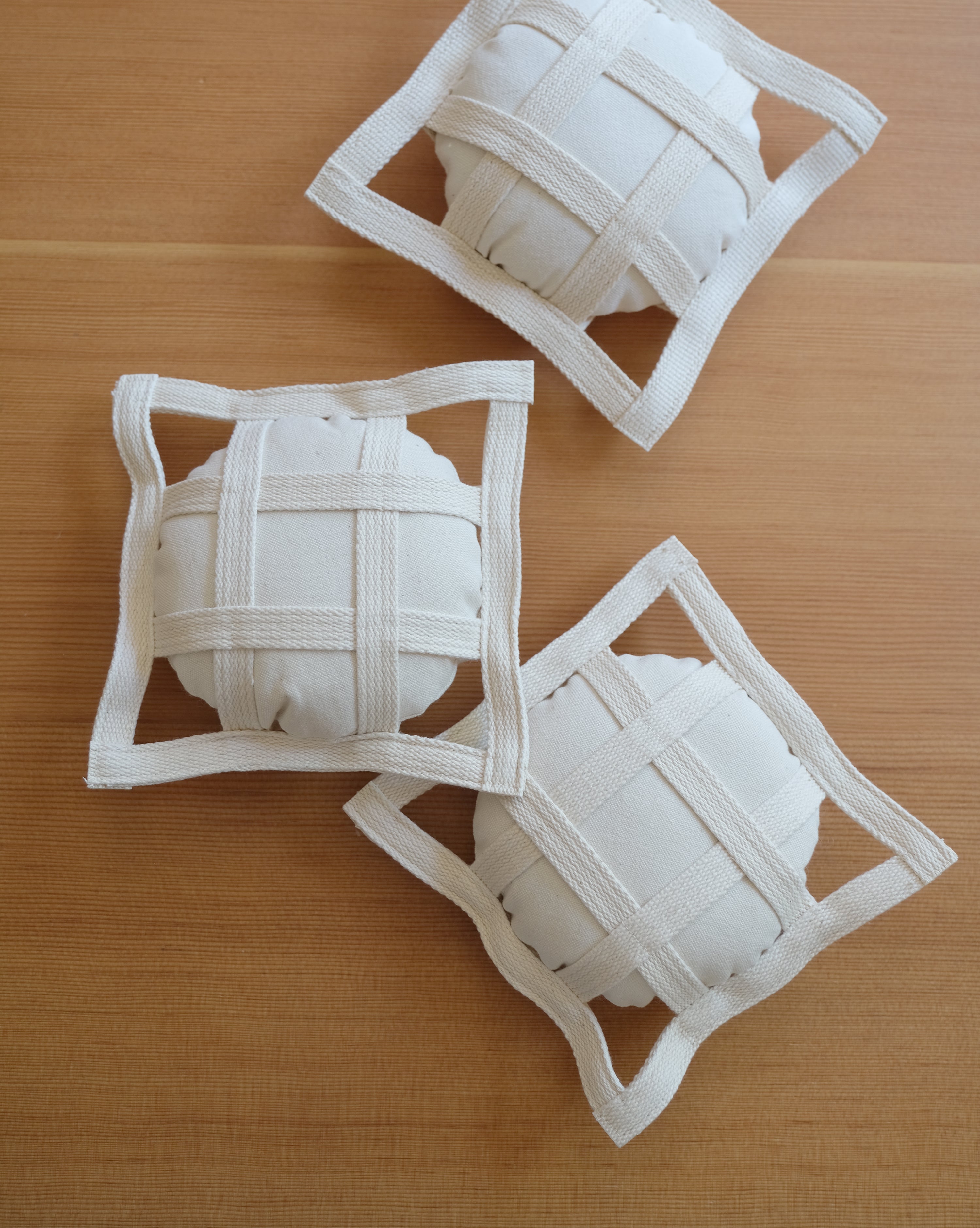MINI SQUARE PILLOW