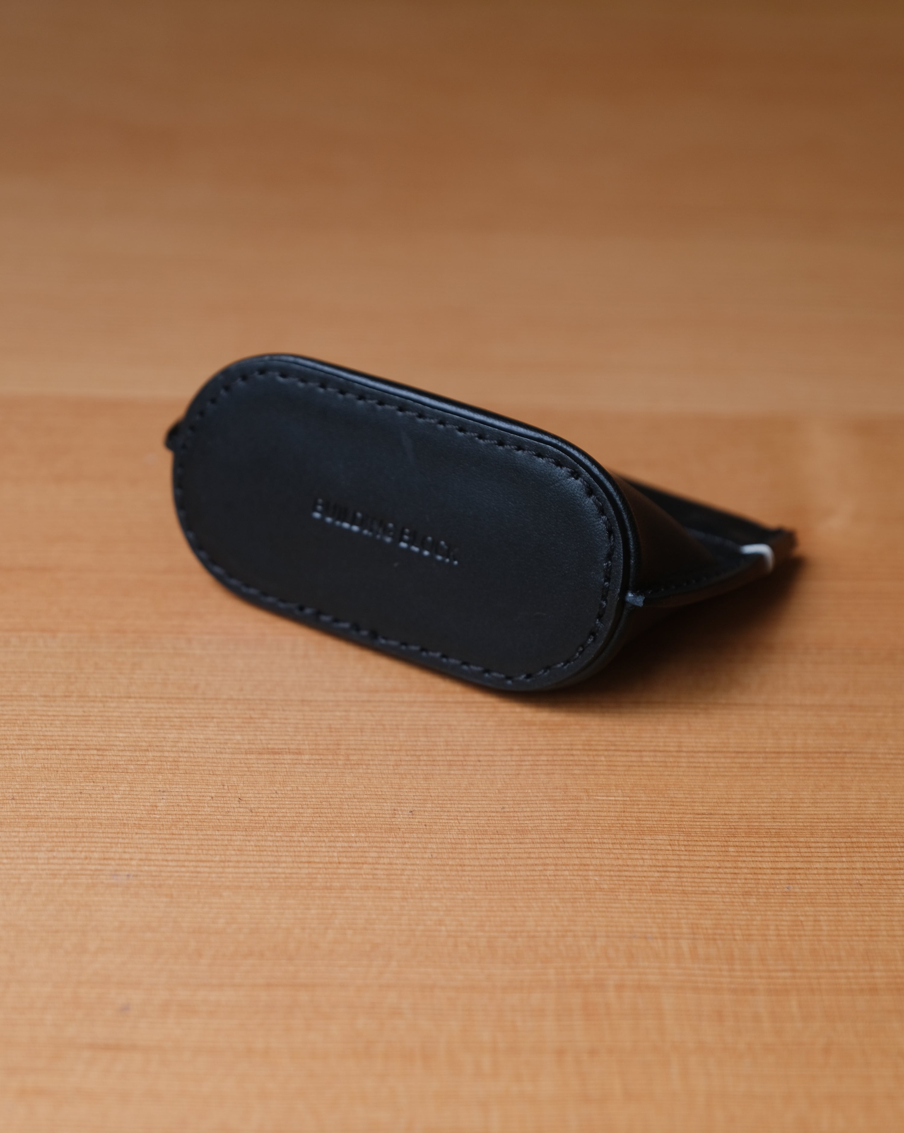 COIN DUMPLING - Black