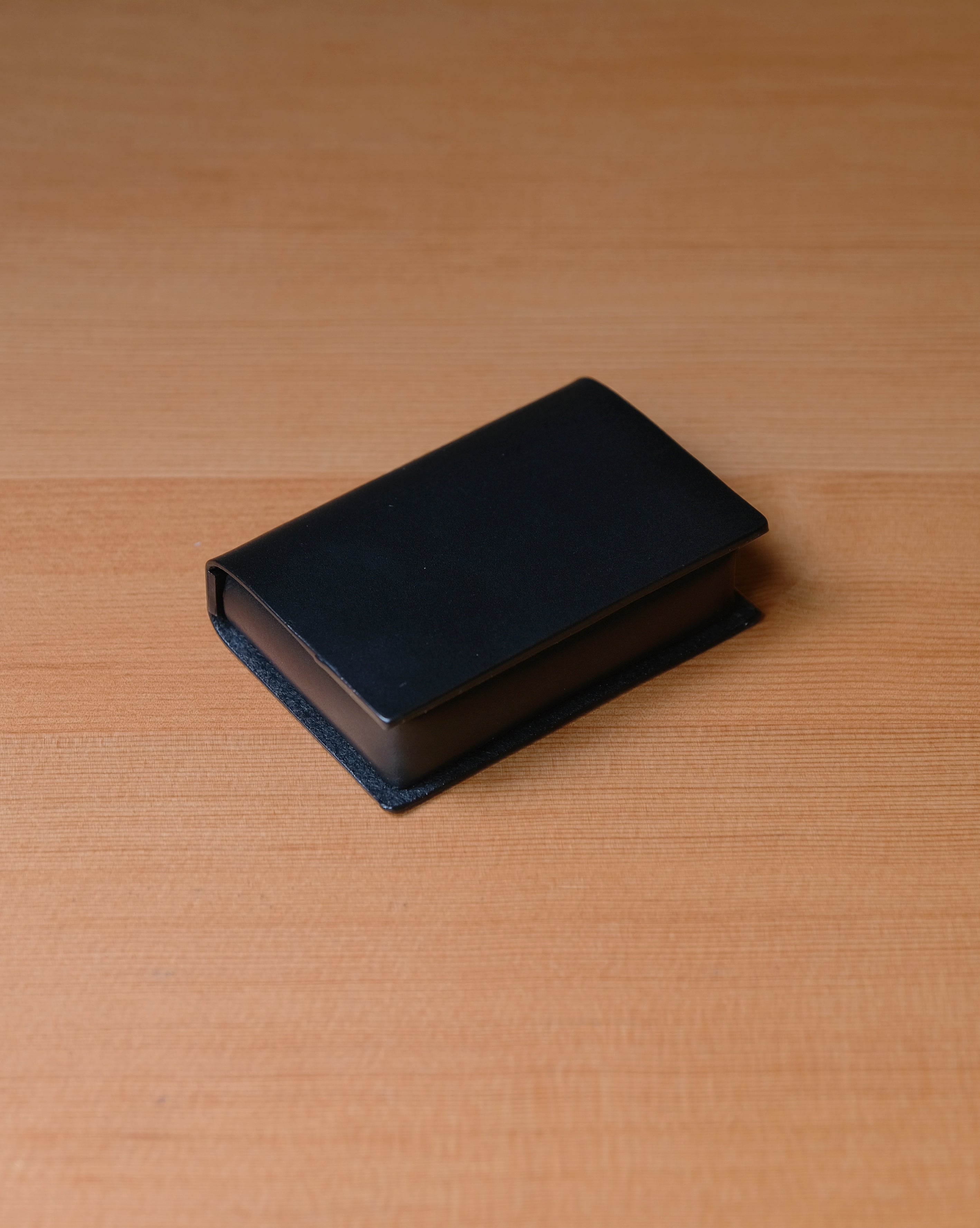 CARD BOX - Black