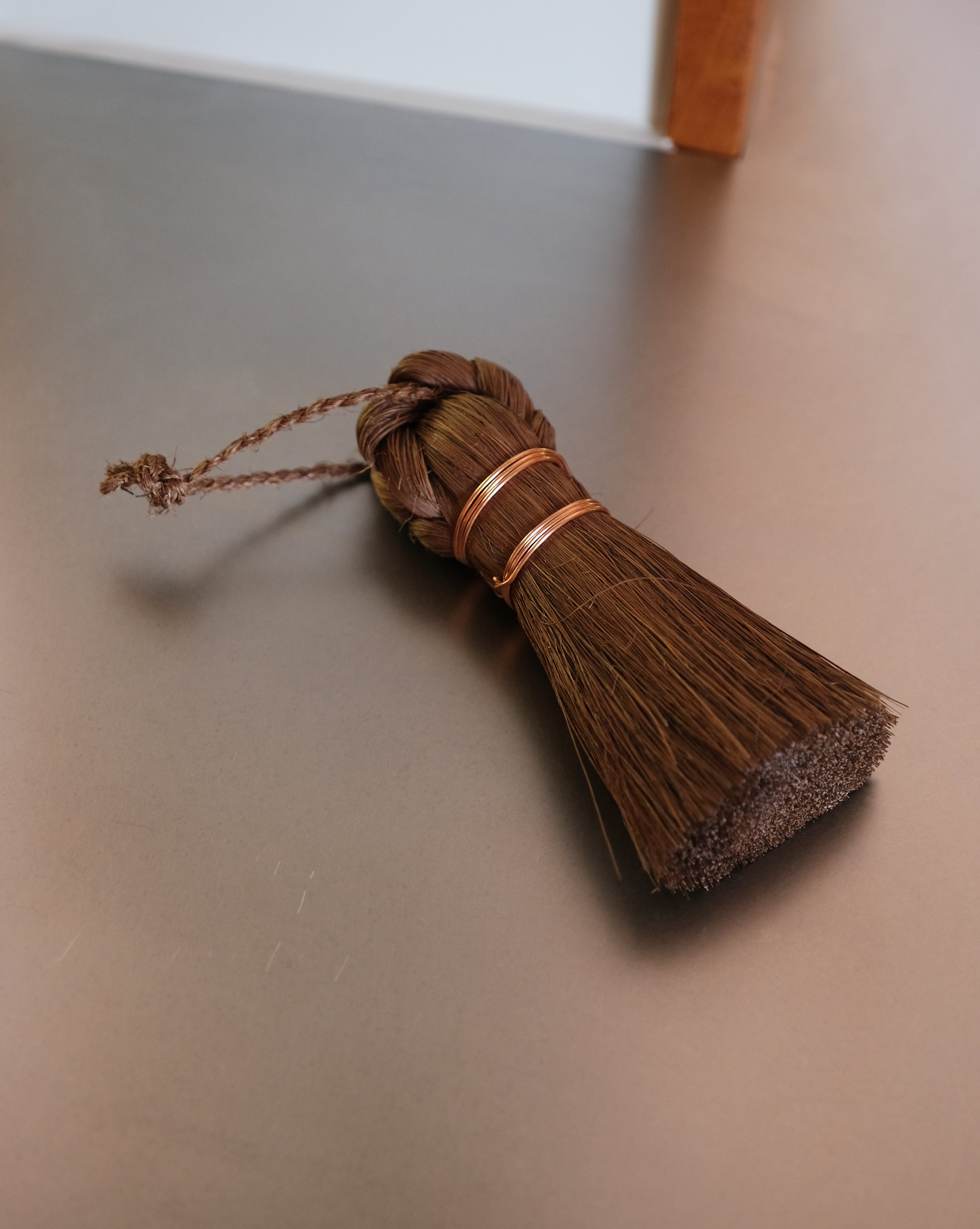 DUST BRUSH