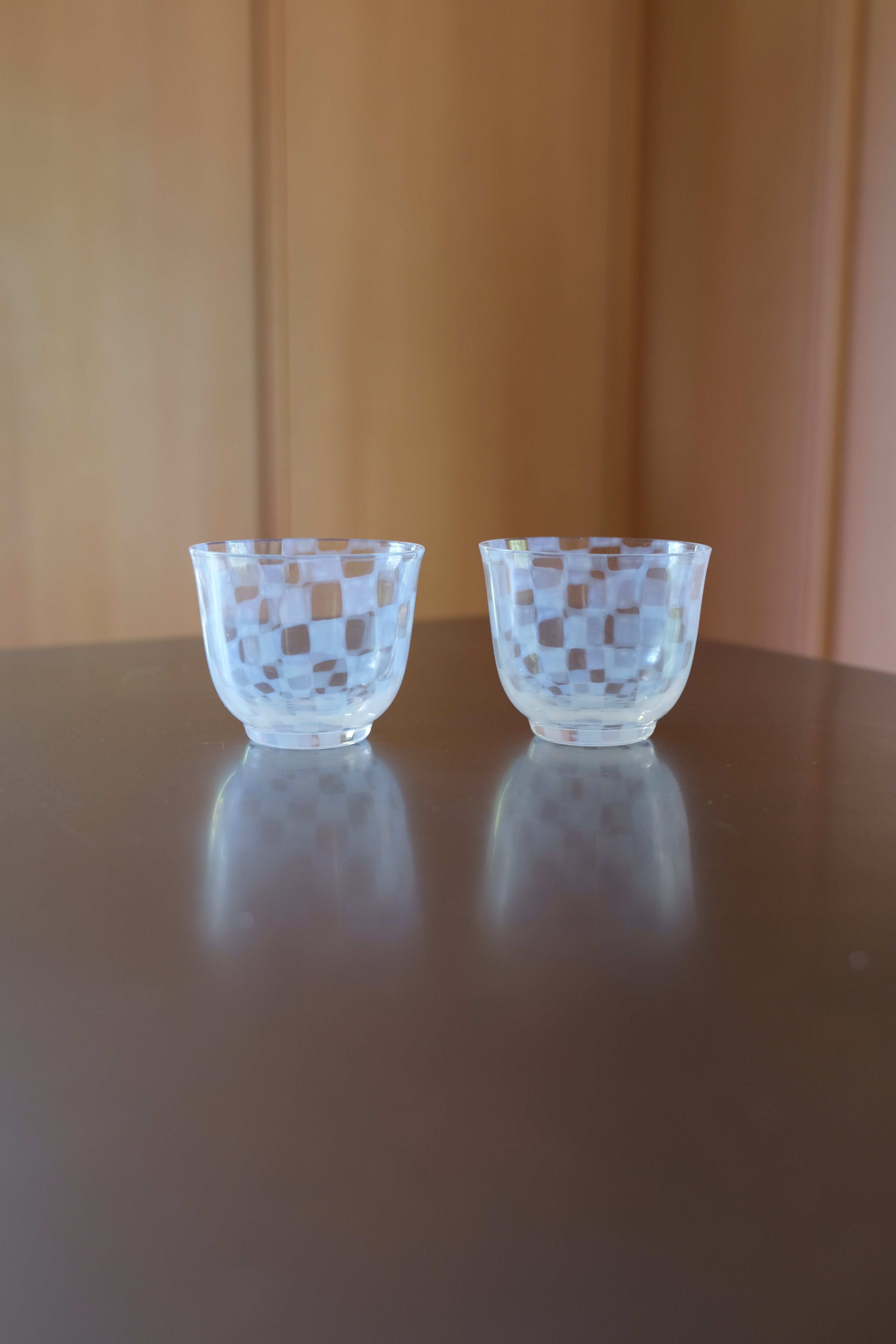 CHECKERED GLASS TEA CUP