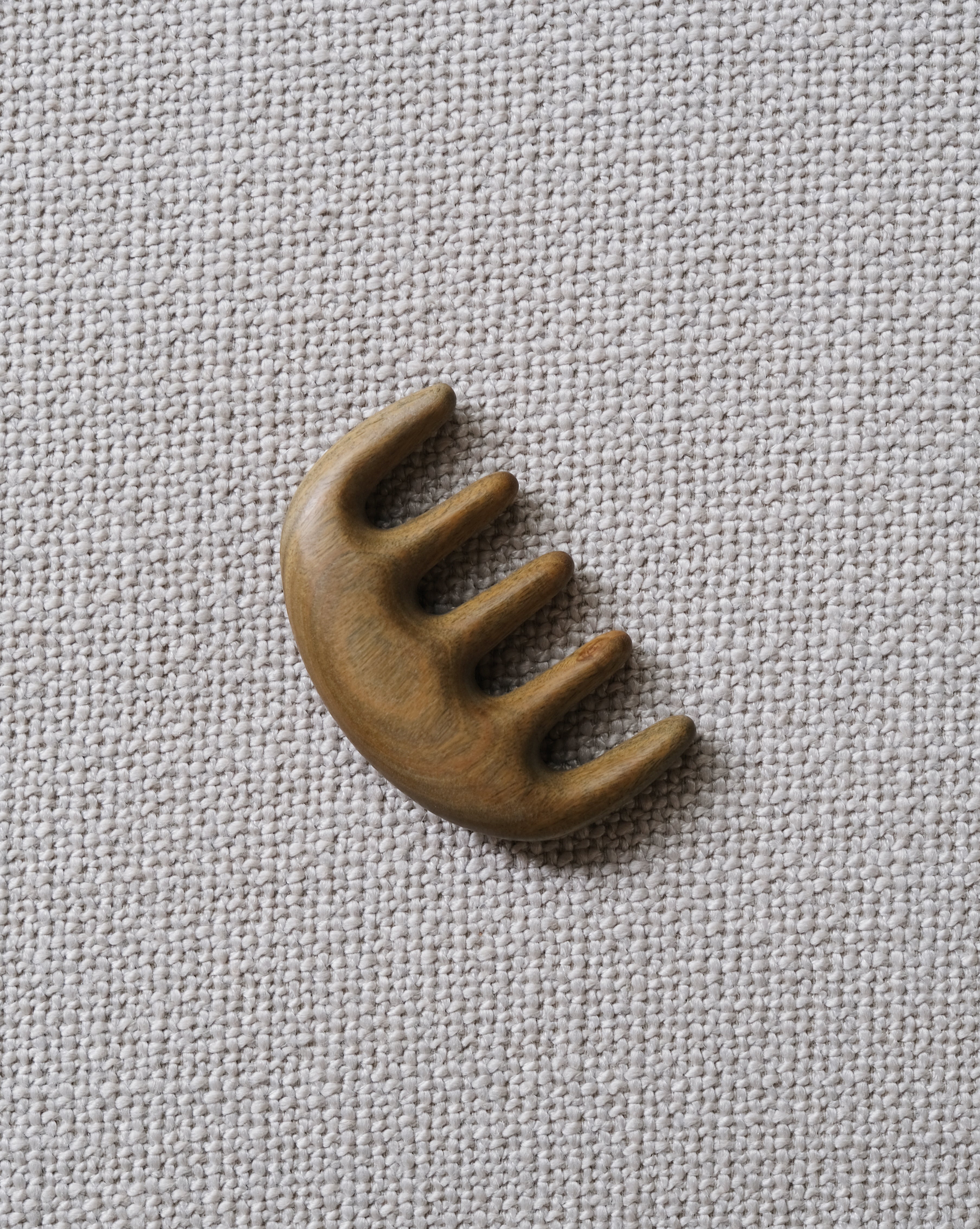 SCALP COMB MASSAGE  TOOL
