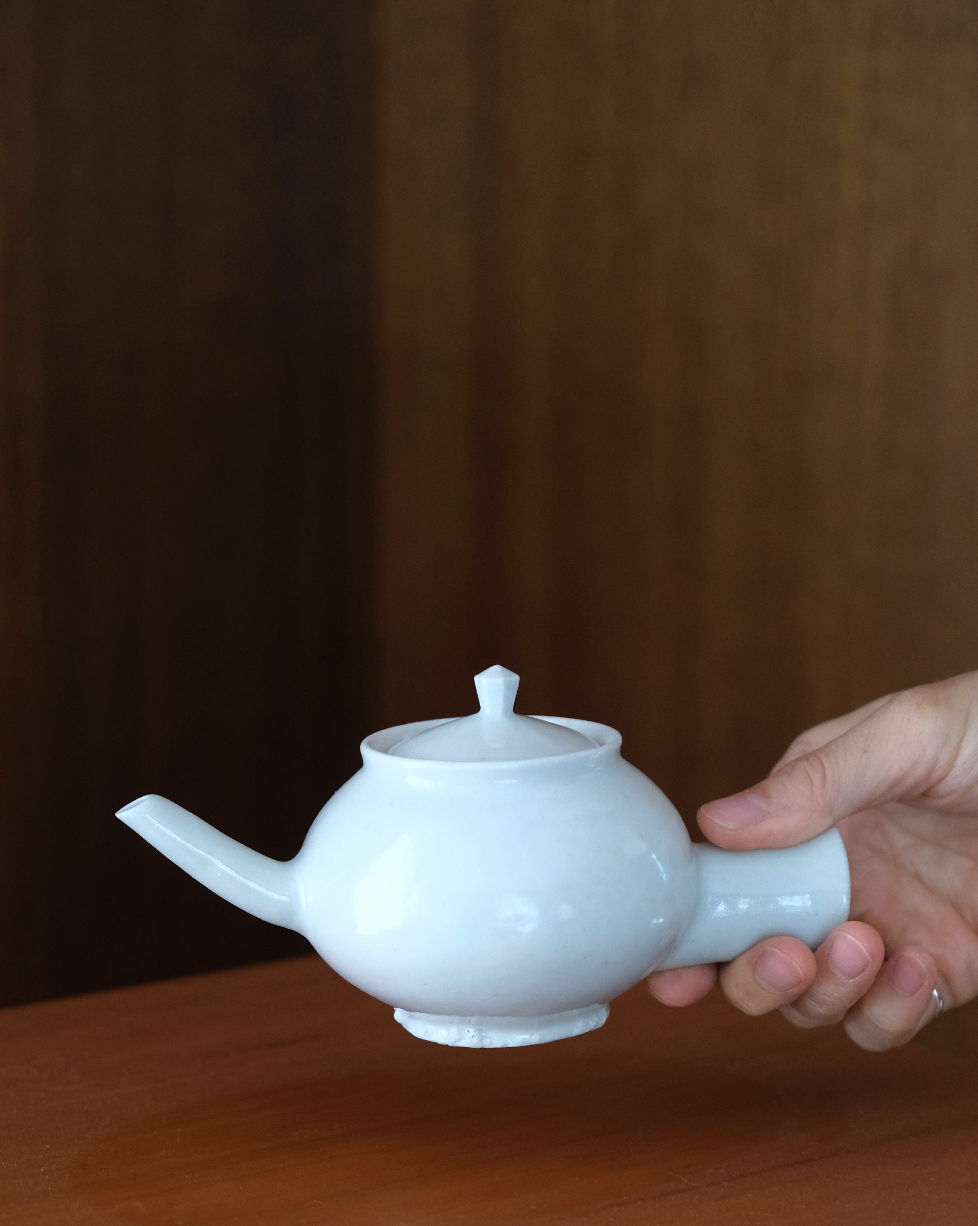 SMALL TEAPOT WITH HANDLE