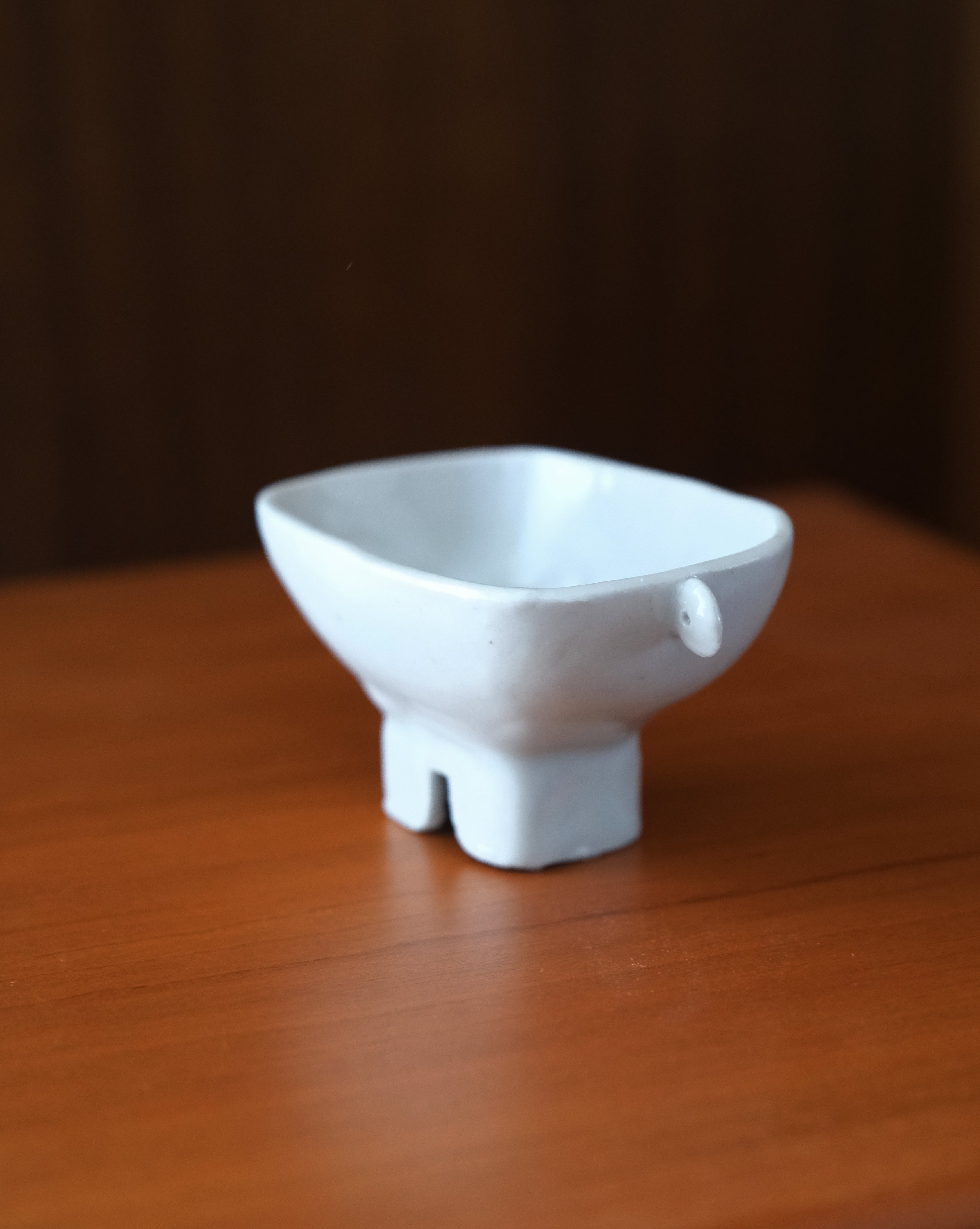 SMALL FOOTED VESSEL WITH EARS