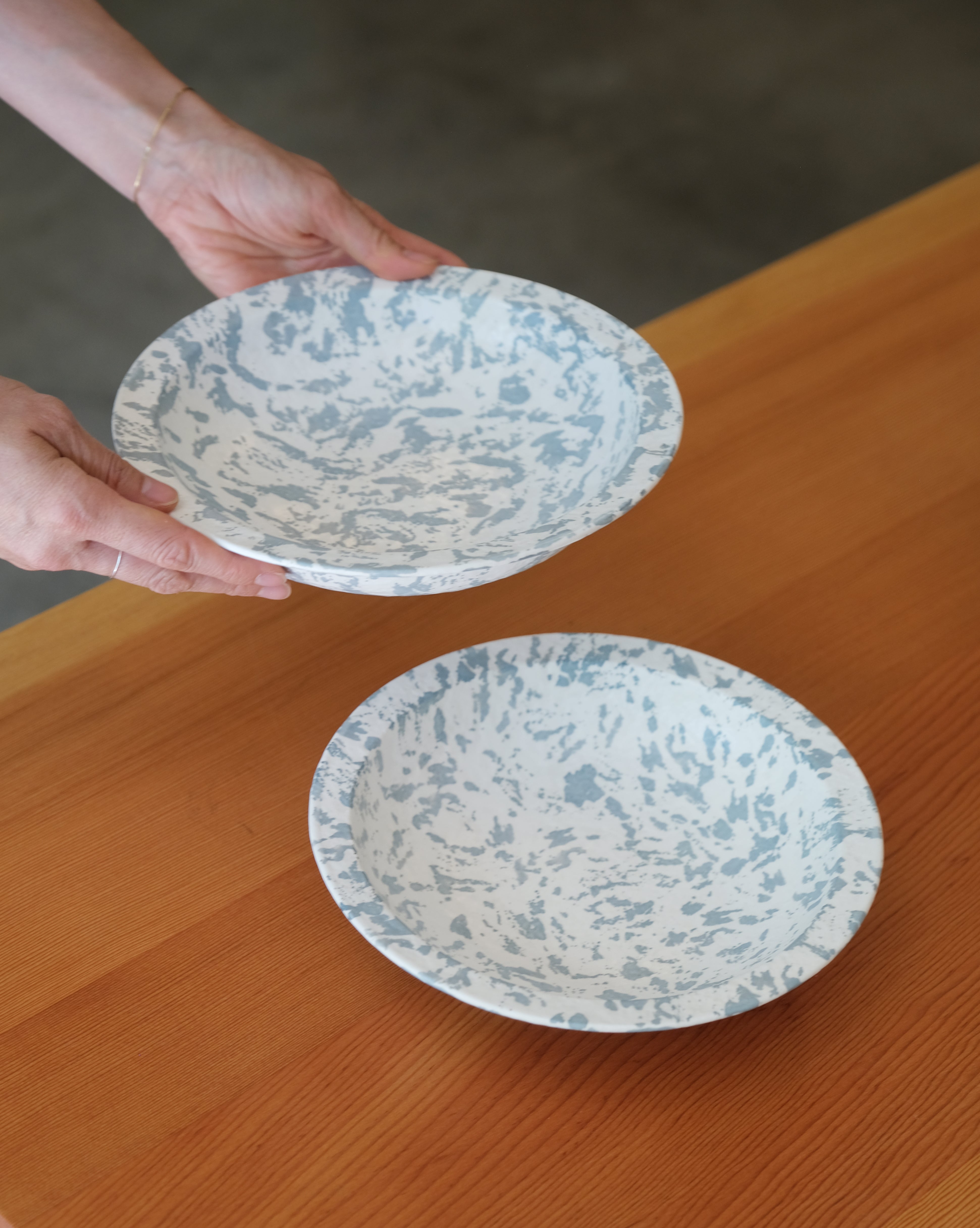 GREY MANDALA RIM BOWL