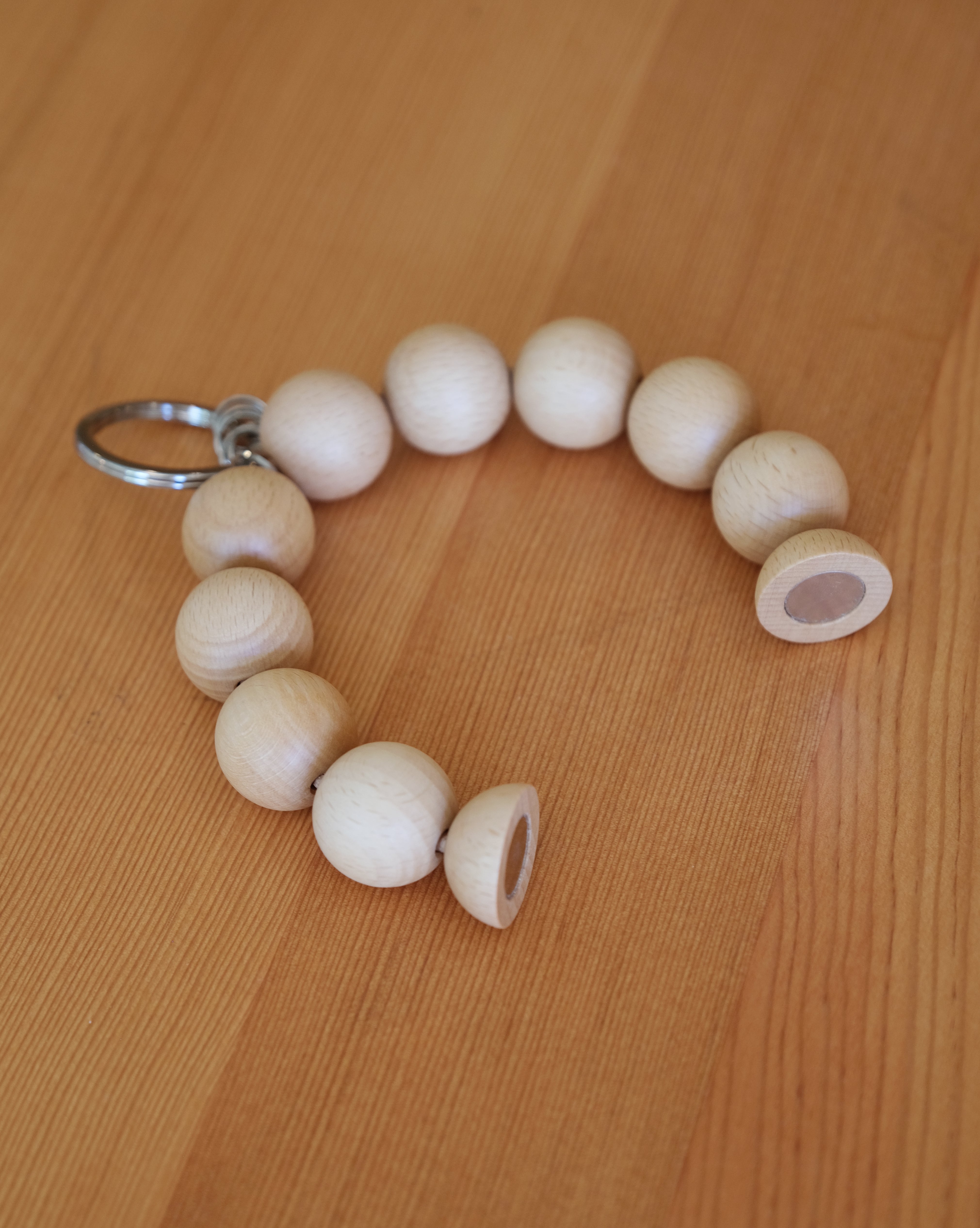 WOOD BALL KEYCHAIN