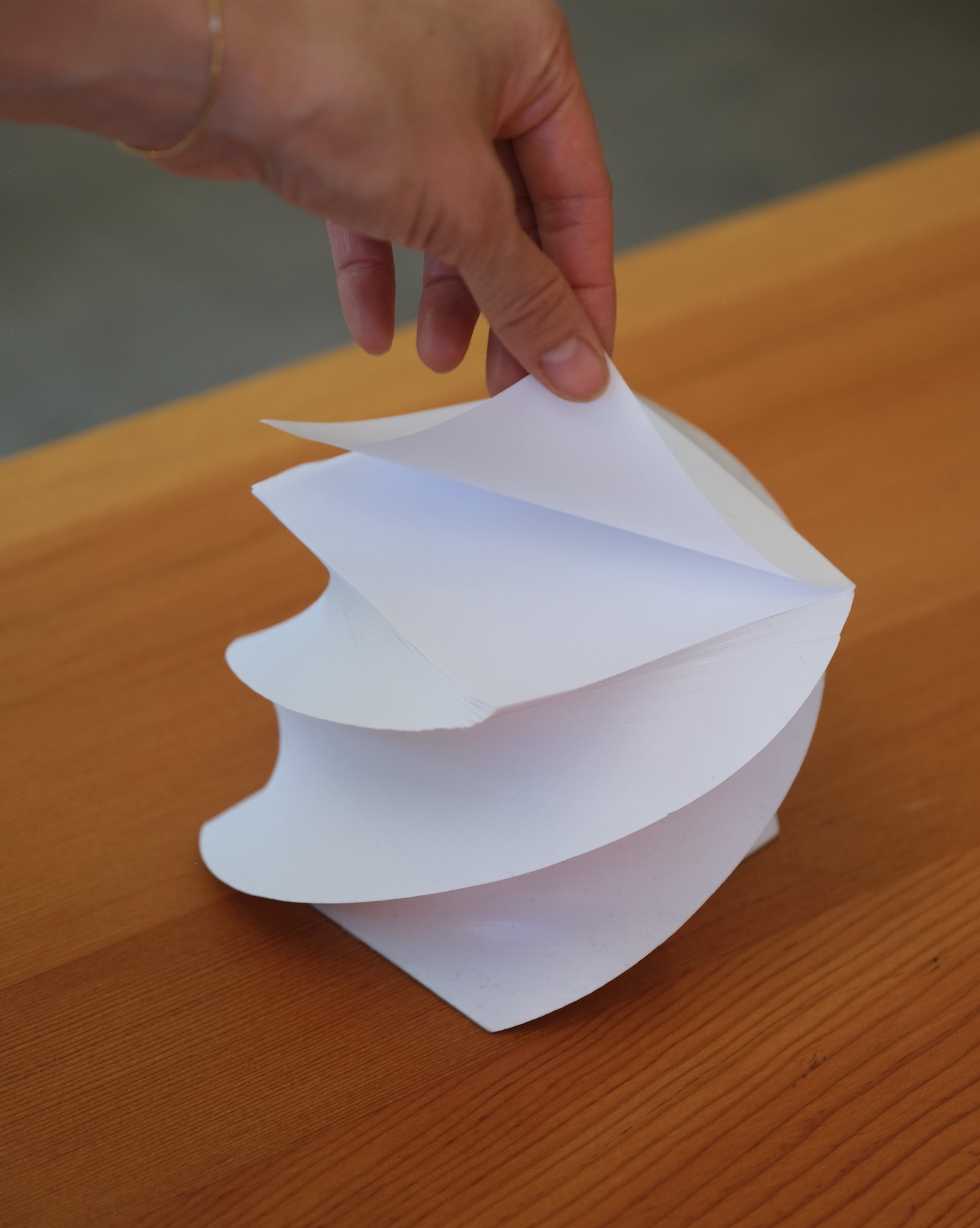 SPIRAL PAD - White