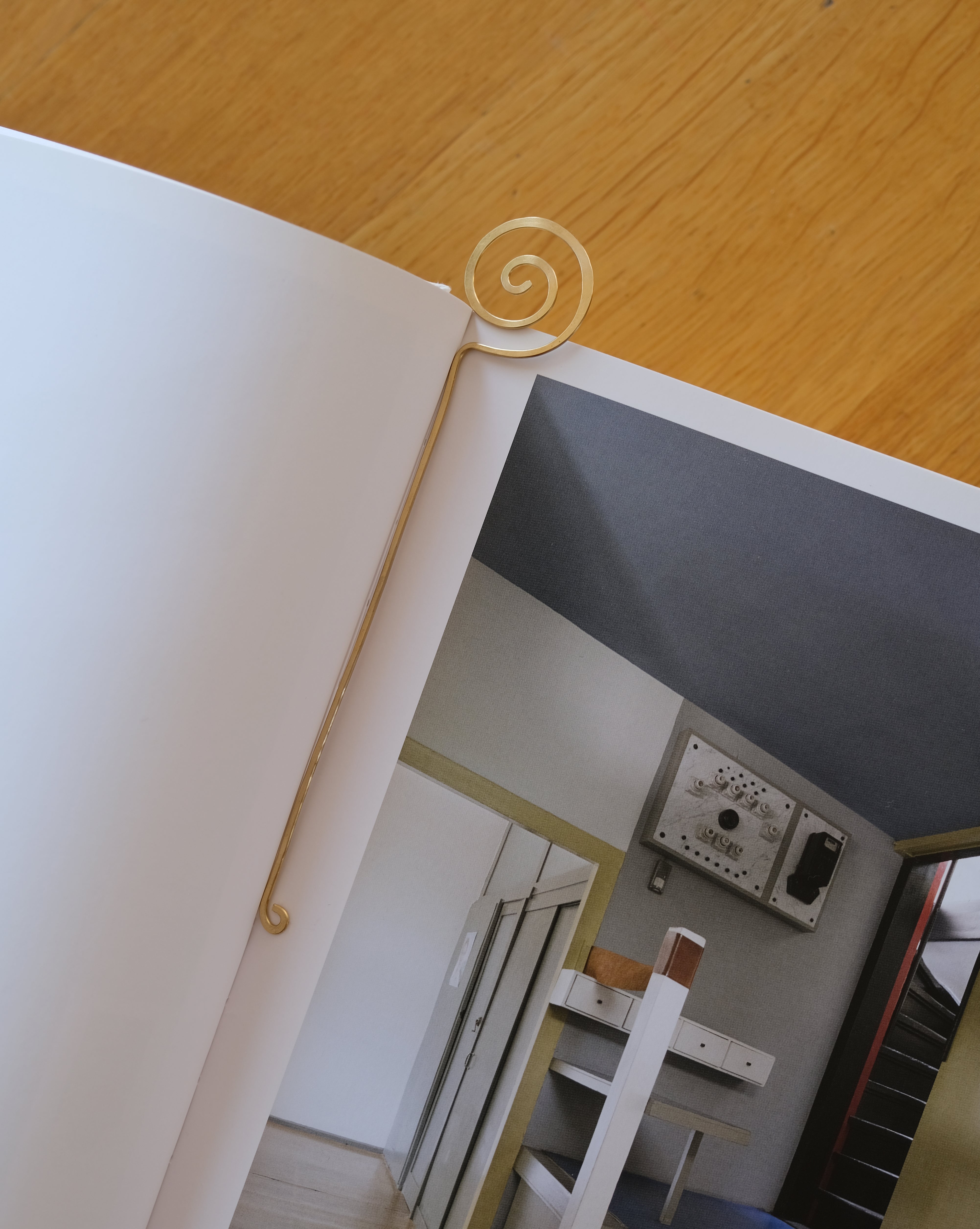 BOOK JEWELRY - Spiral