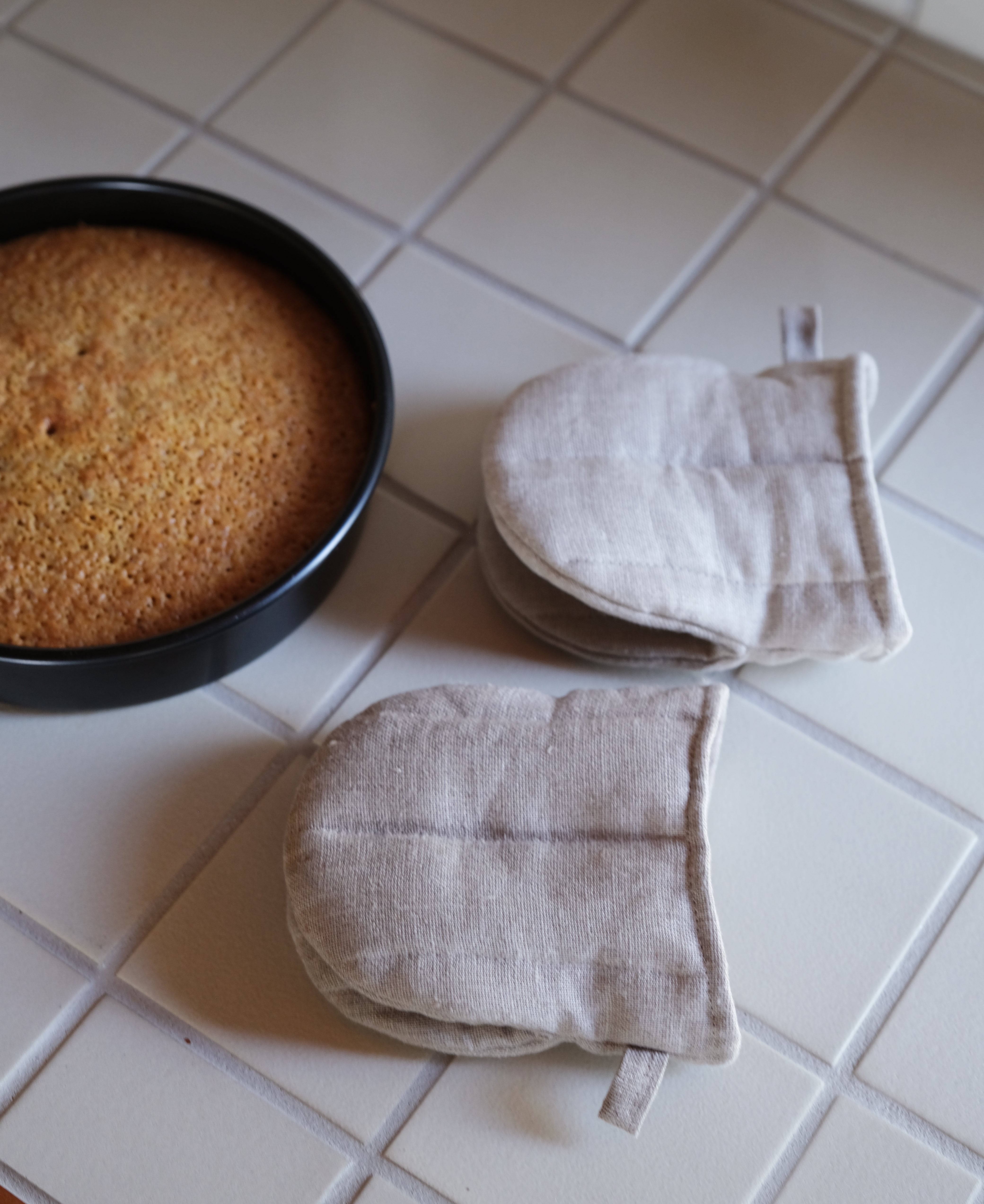 LINEN OVEN MITT