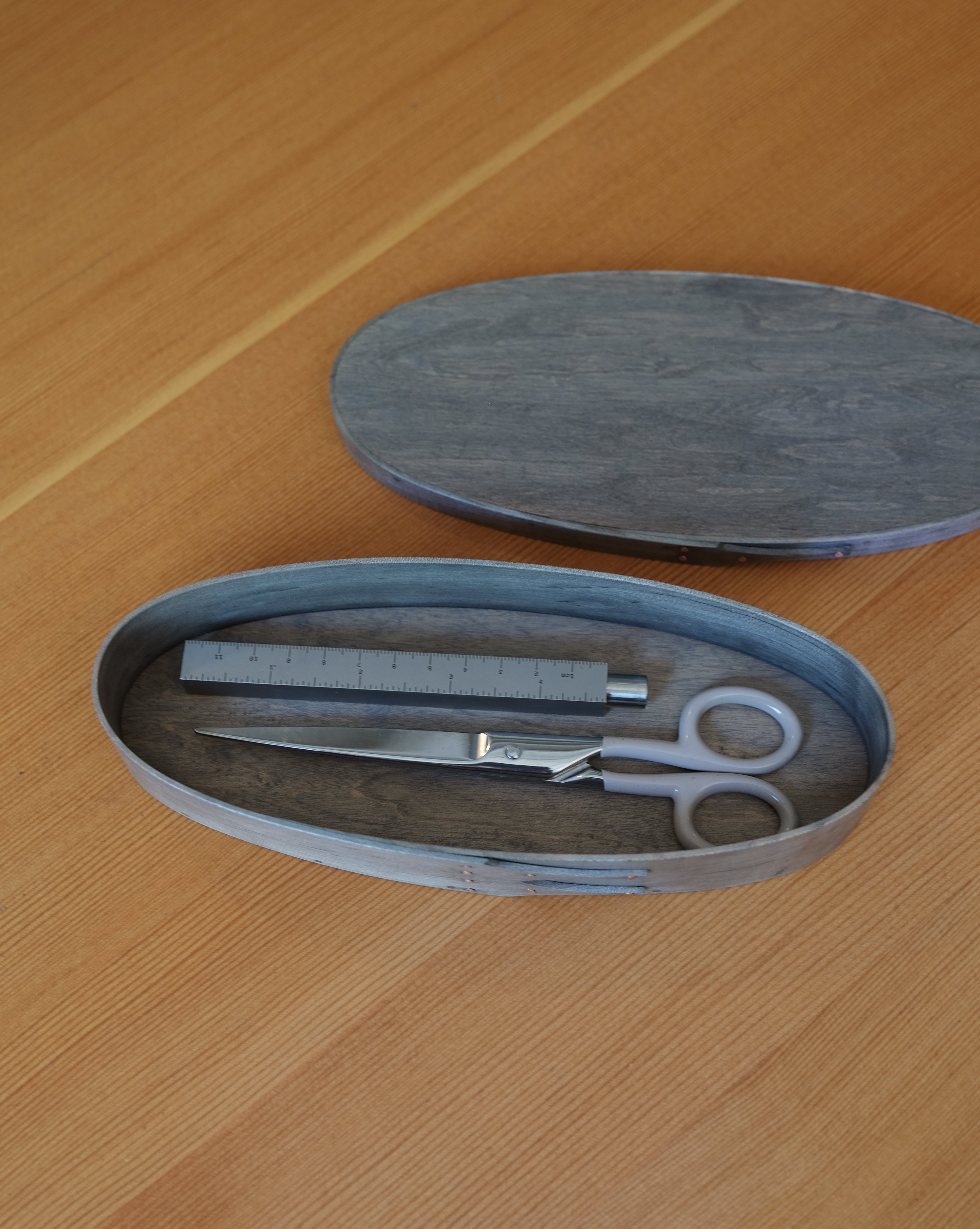 SHAKER PEN CASE - Maple Gray