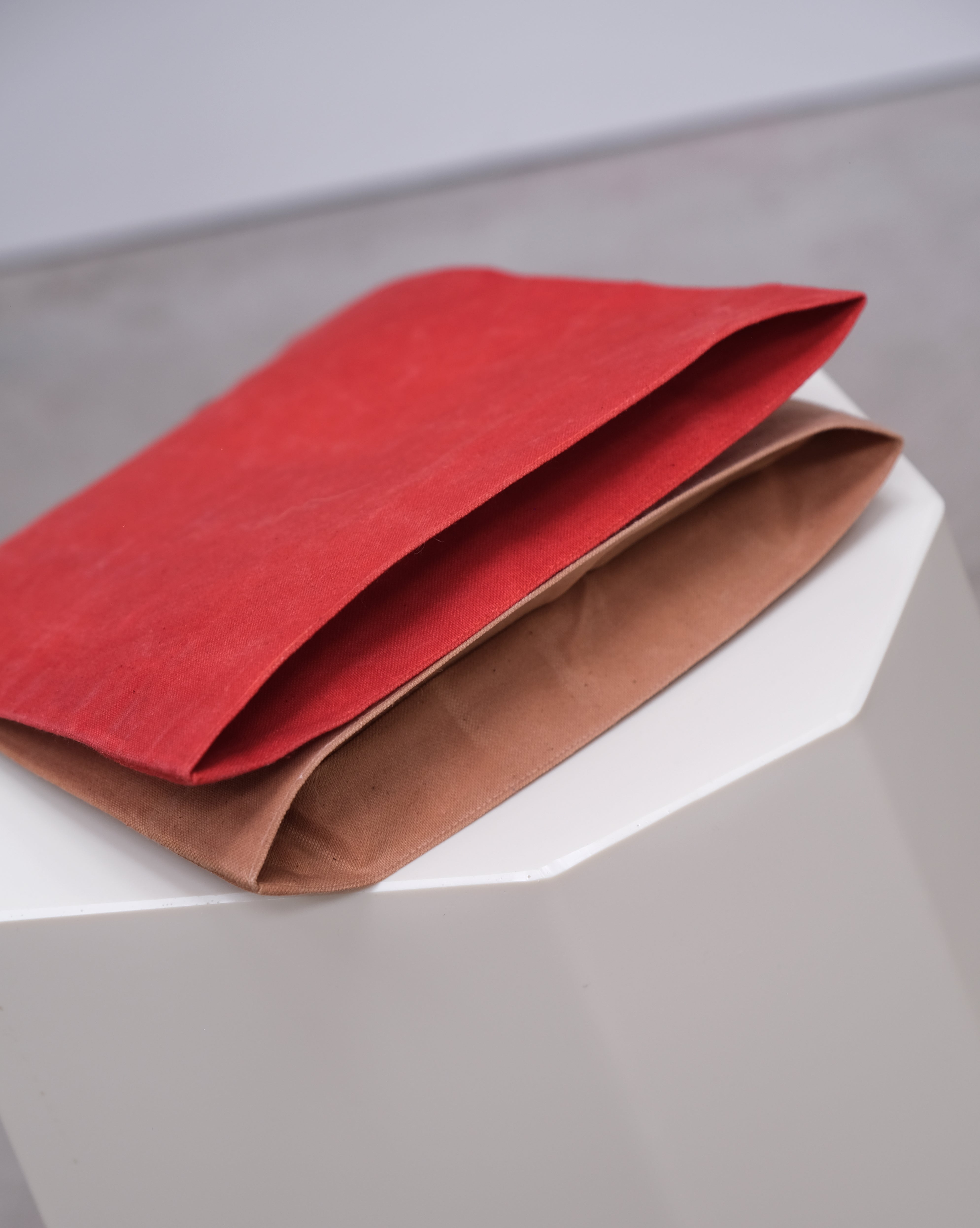 SQUARE TOTE