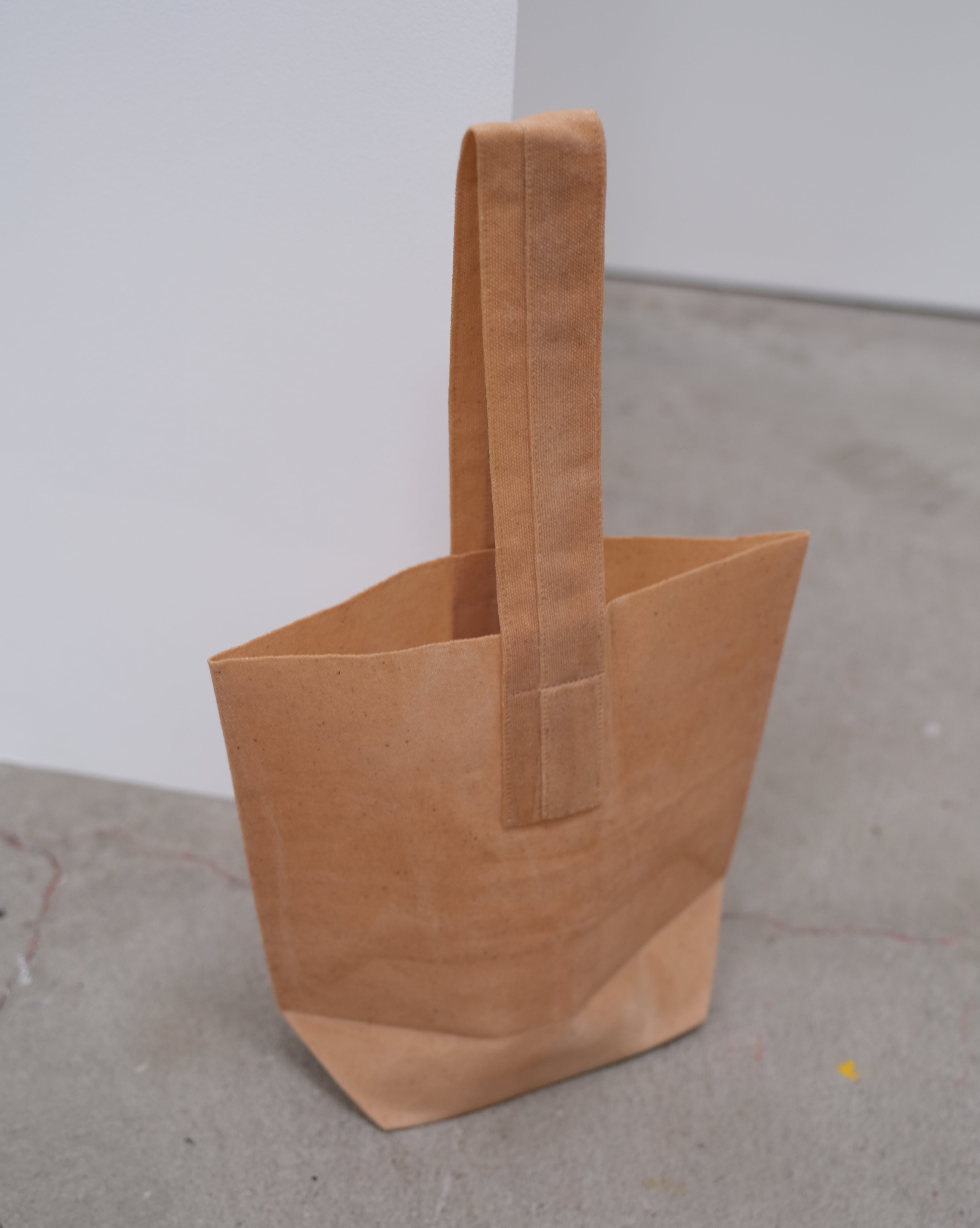 FUNAGATA BUCKET BAG