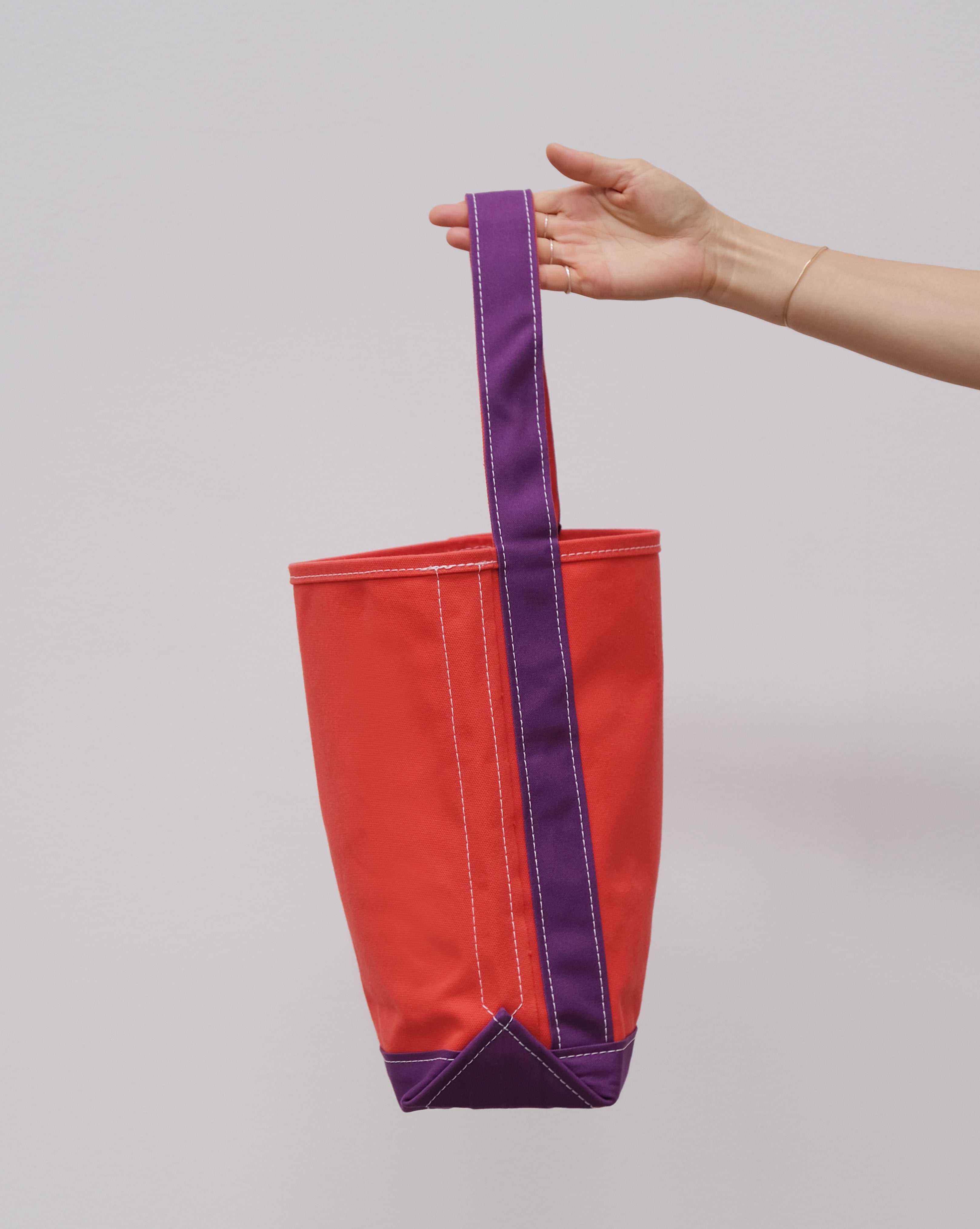 SMALL BAGUETTE TOTE - Red / Violet