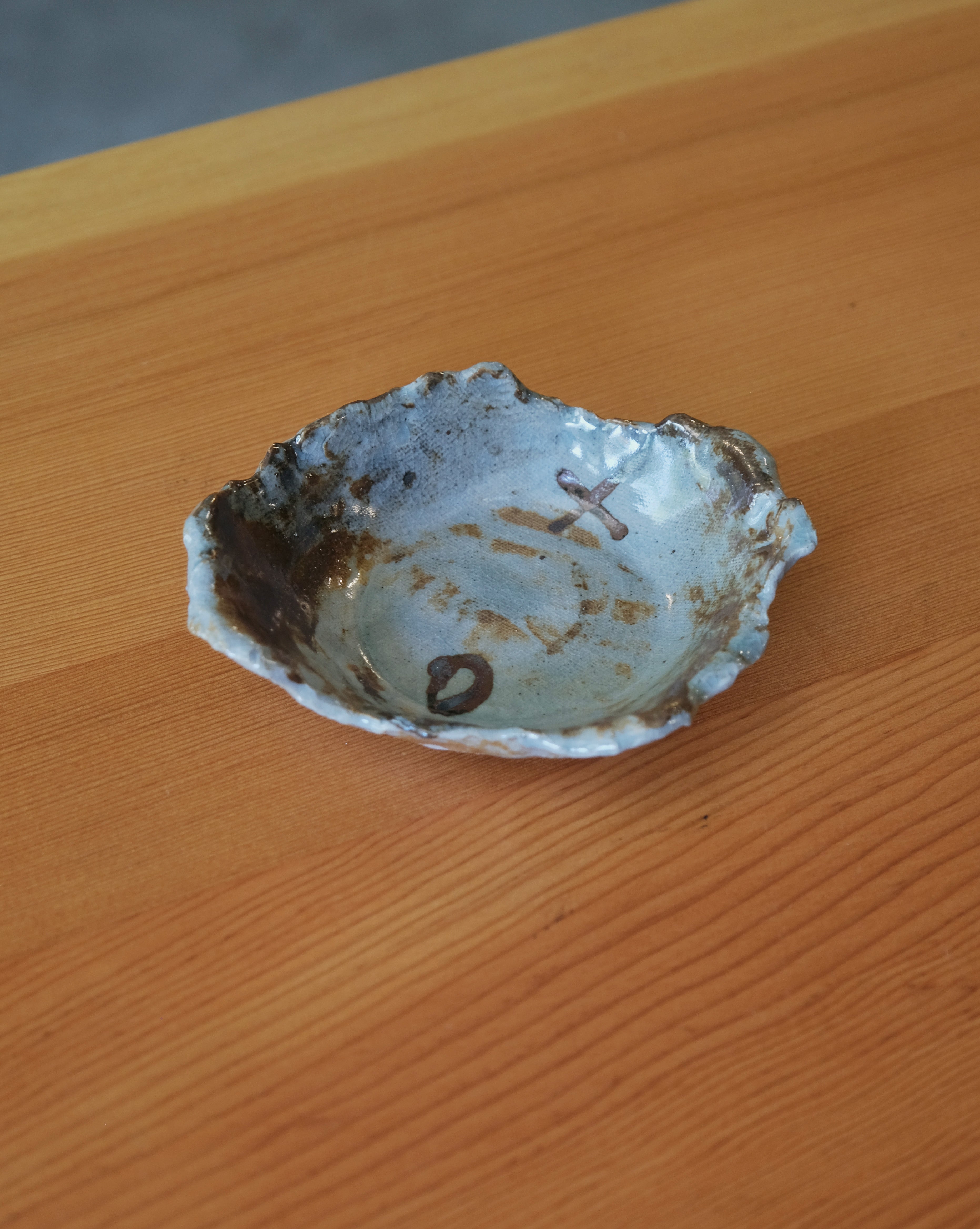 MEDIUM XO DISH in blue glaze