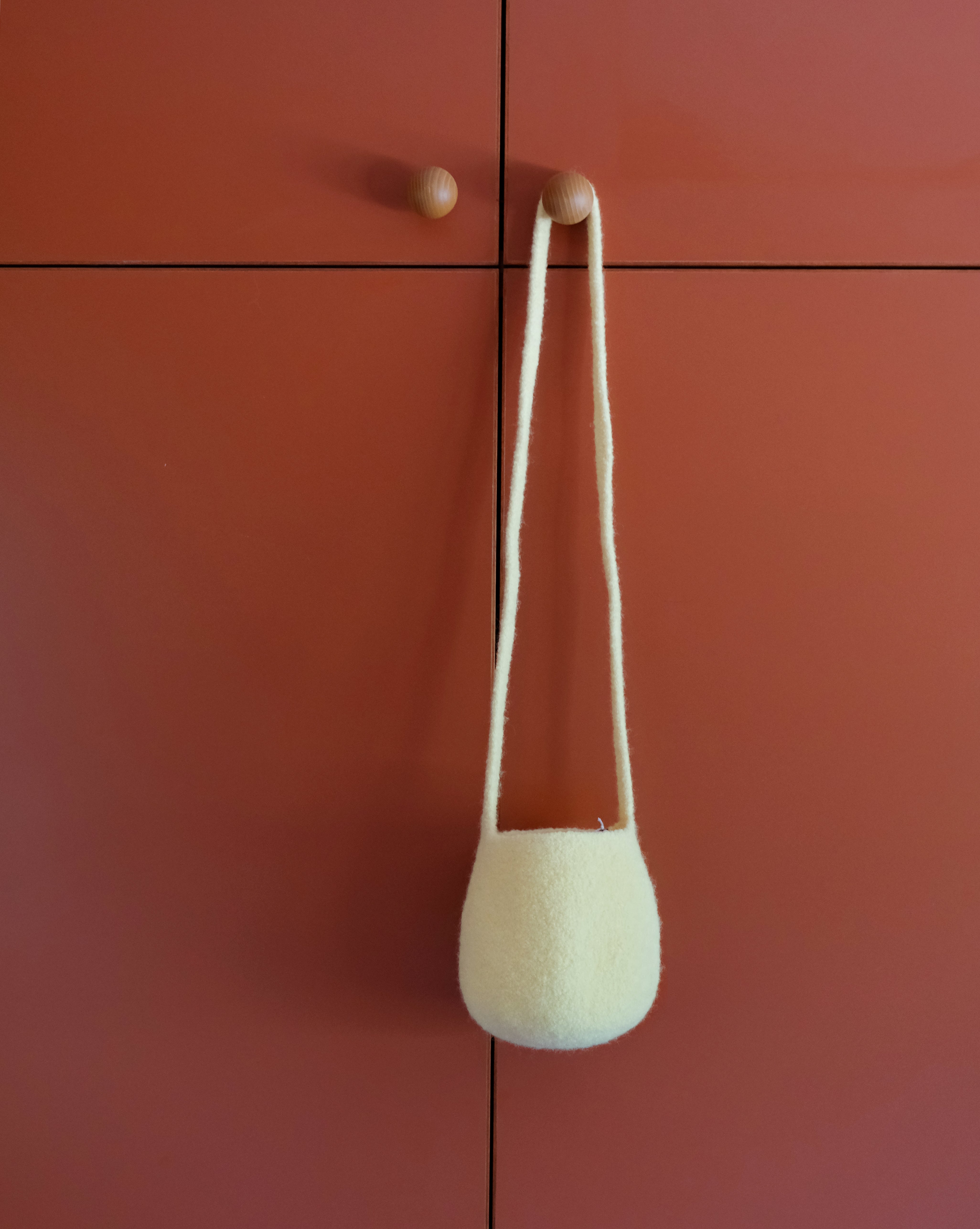WOOL BALL BAG - Light Yellow