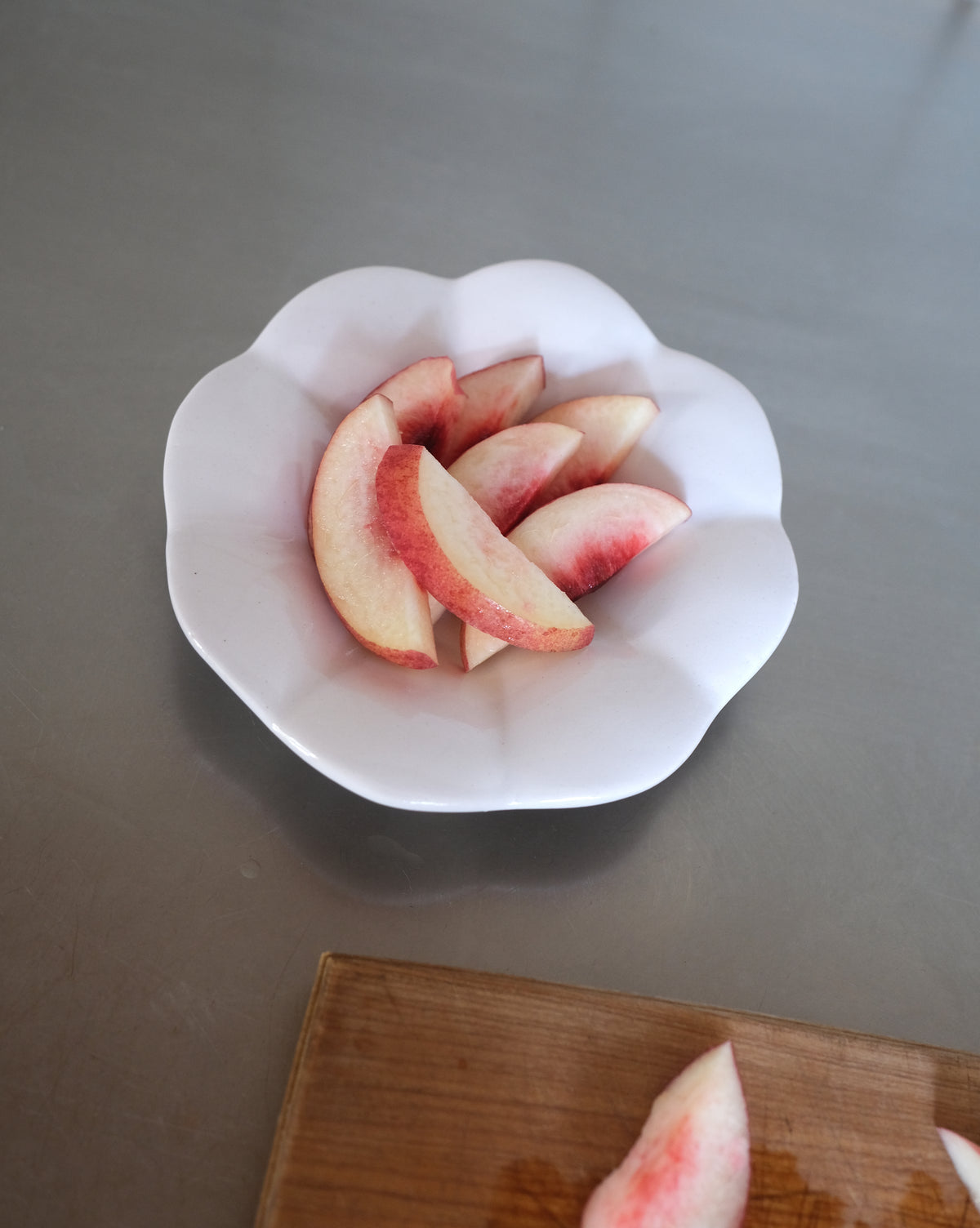 FLOWER DISH