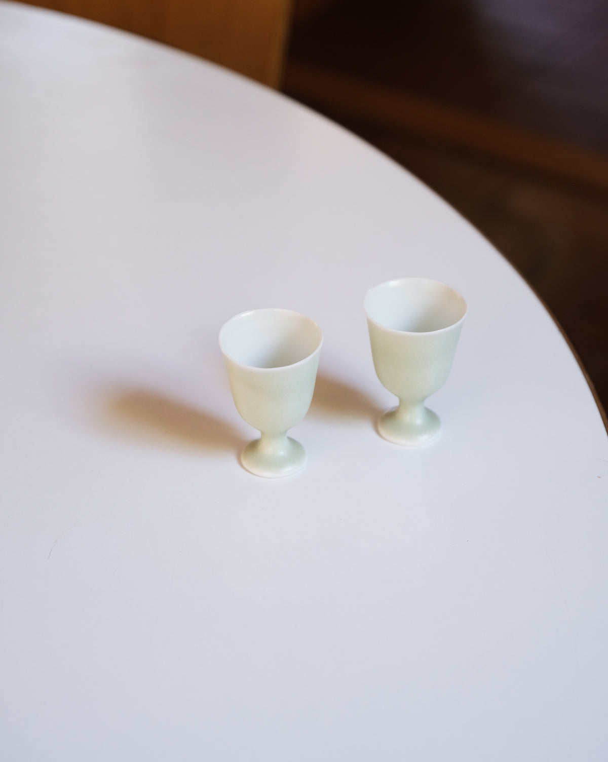 STEMMED TEACUP