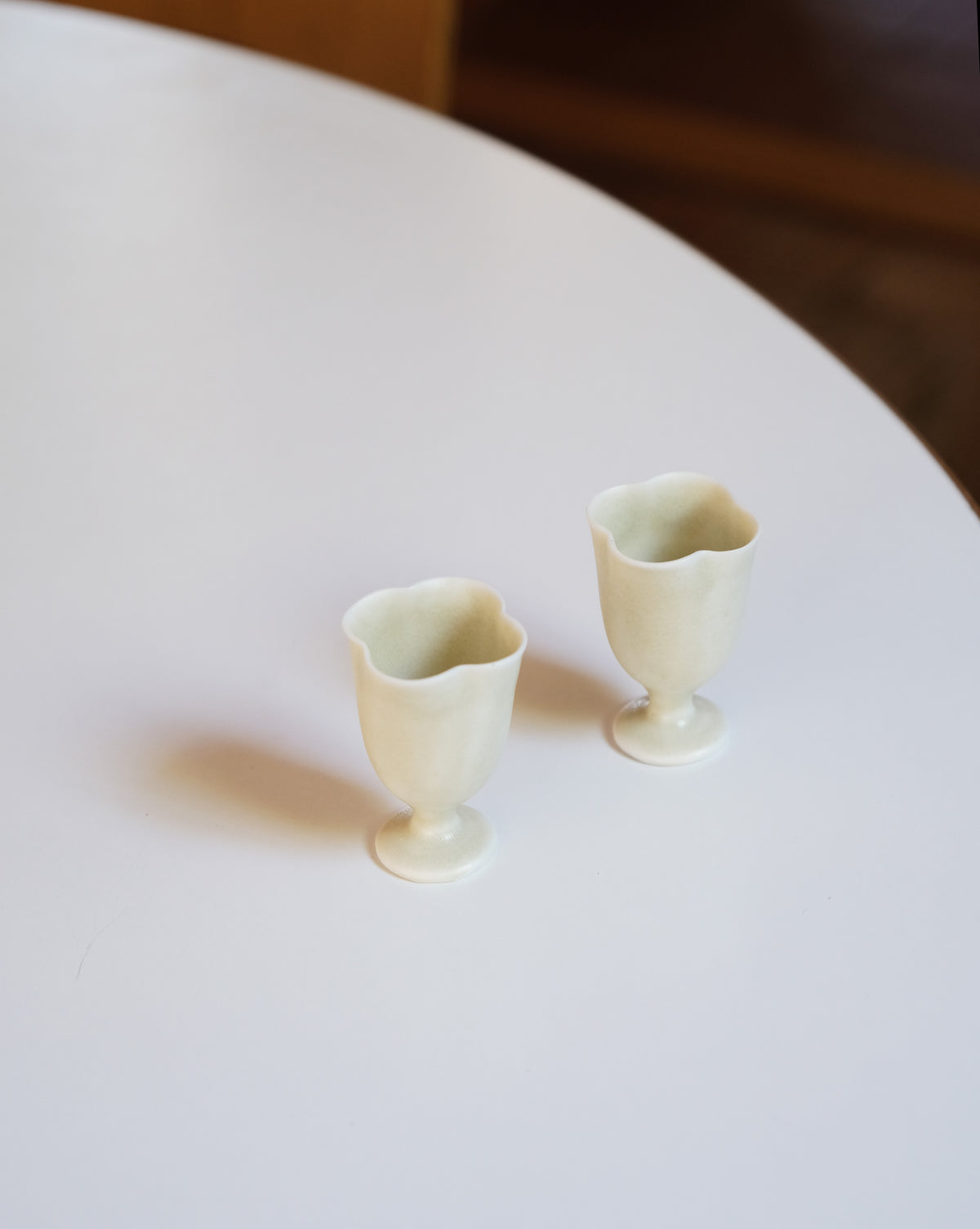 CLOVER STEMMED TEACUP