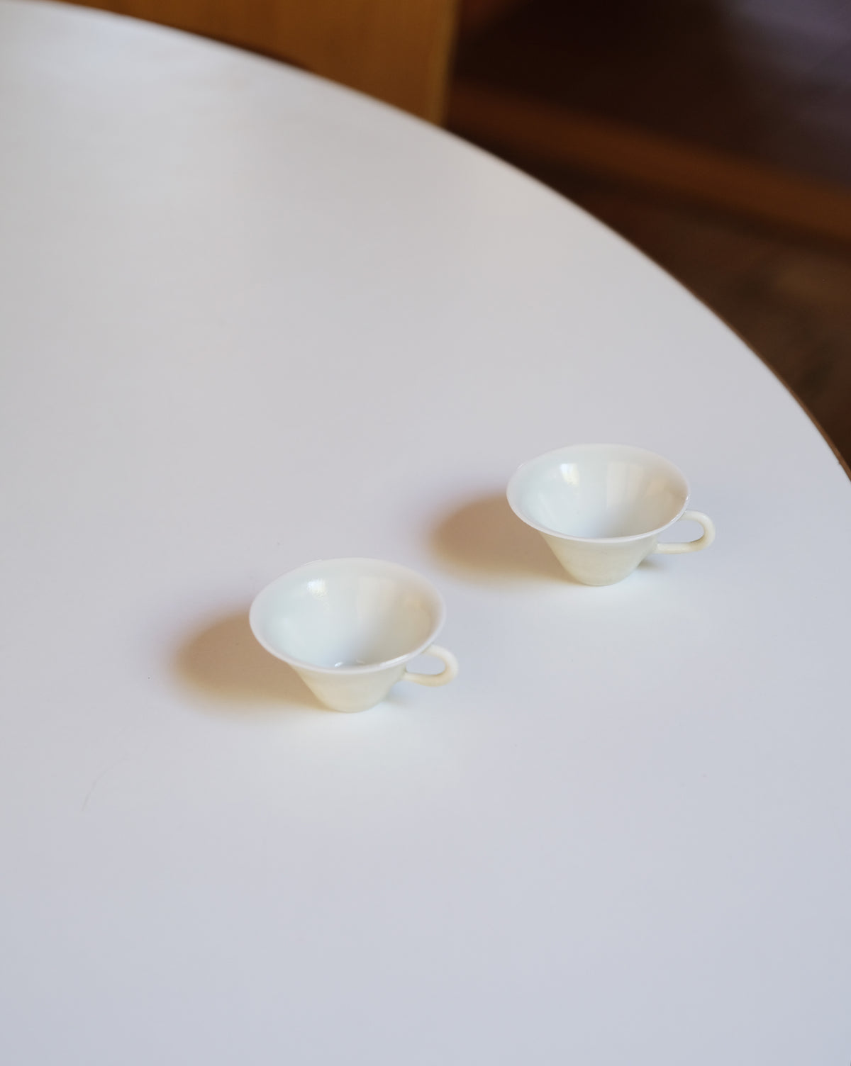 HANDLE TEACUP