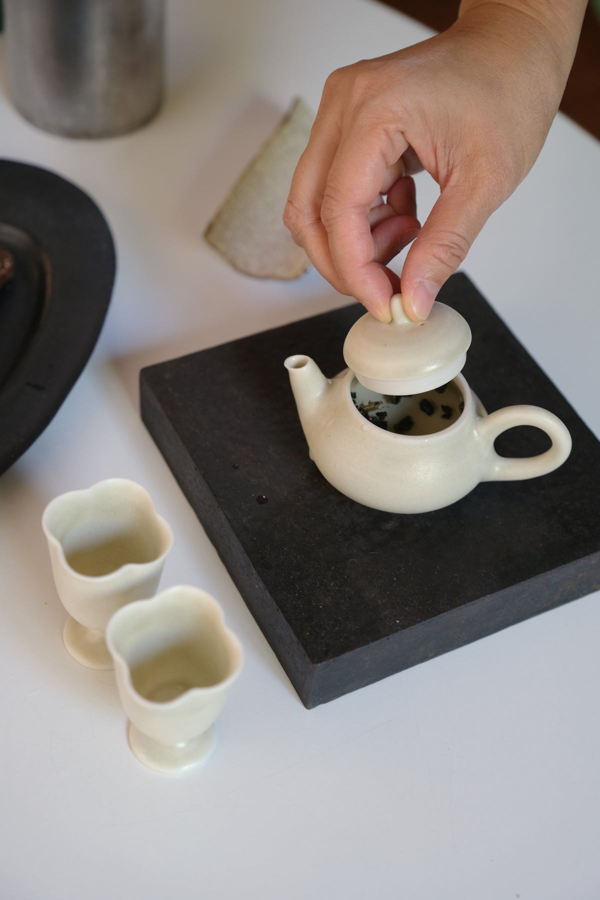 SMALL TEAPOT