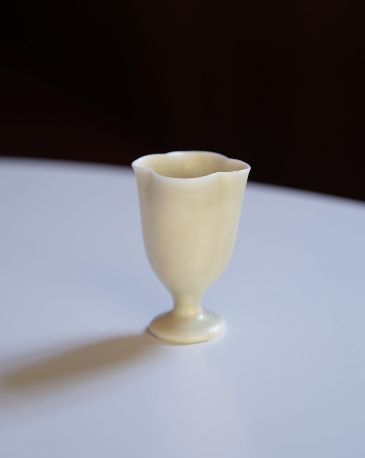 CLOVER STEMMED TEACUP