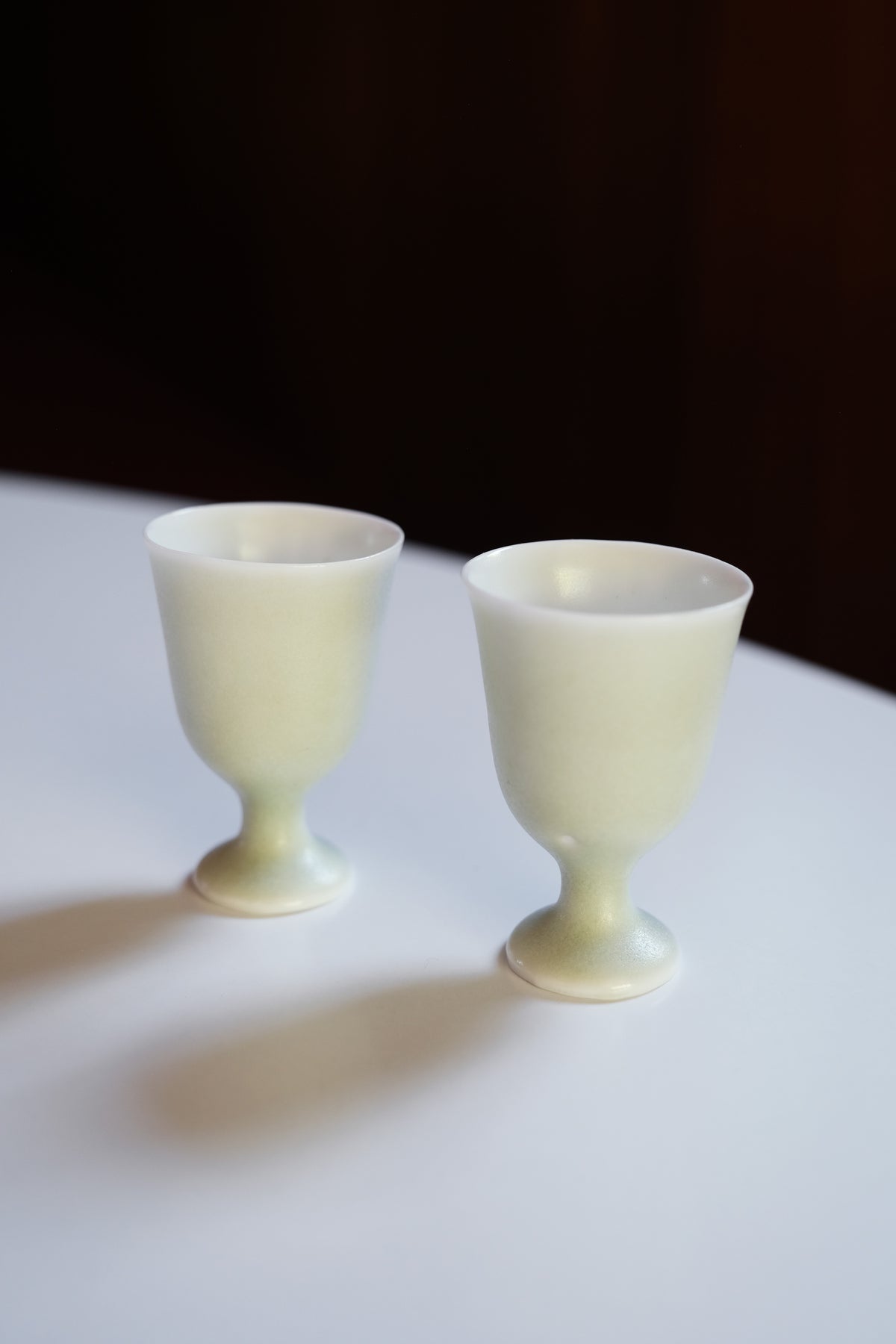 STEMMED TEACUP