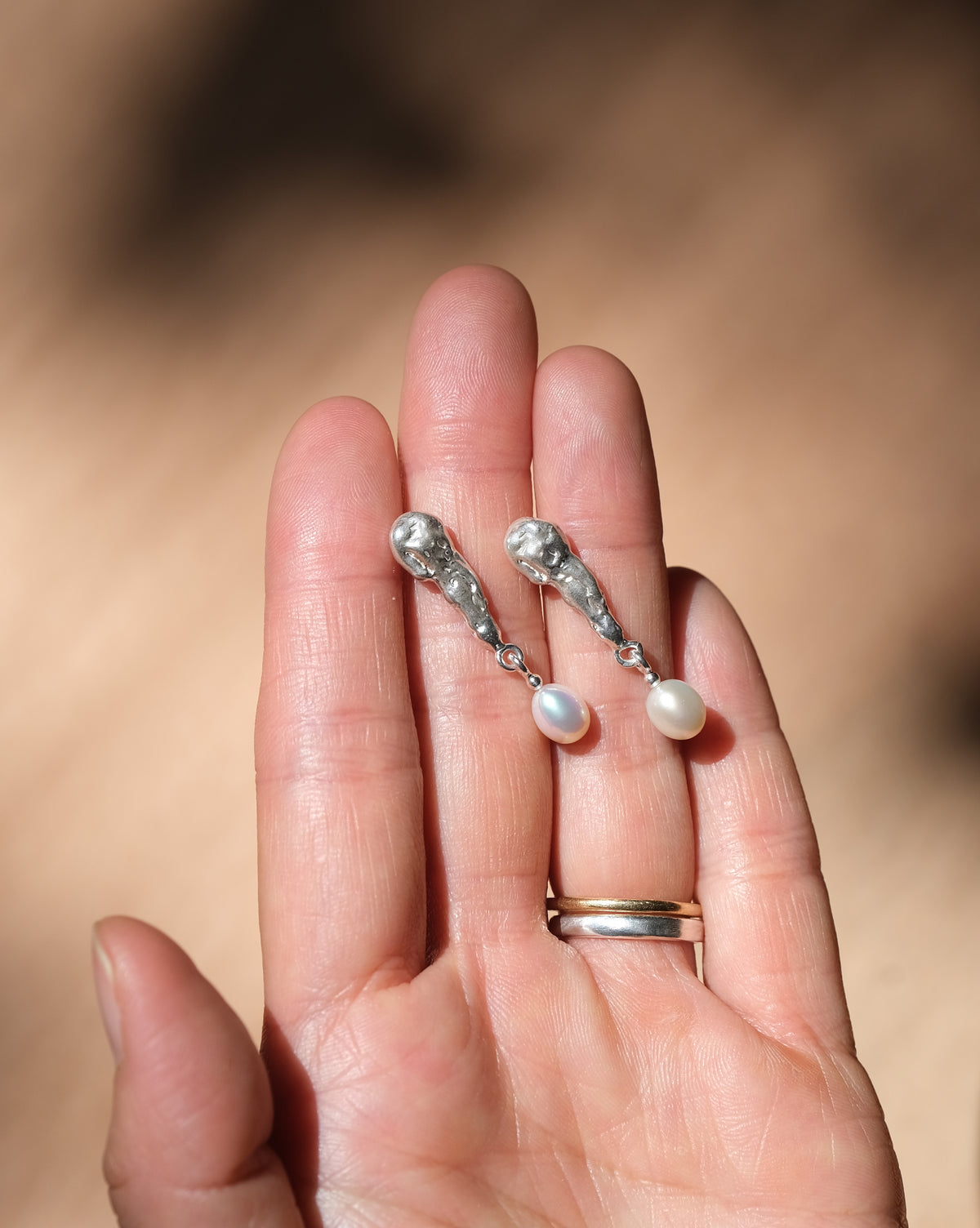 DUSKY ECHO EARRINGS