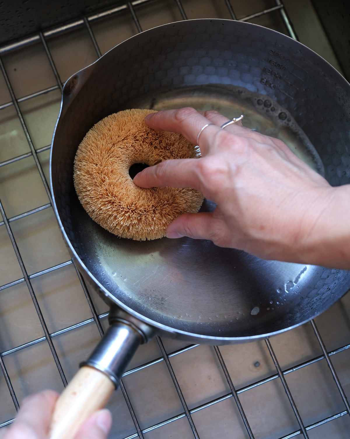 CIRCLE SCRUBBER