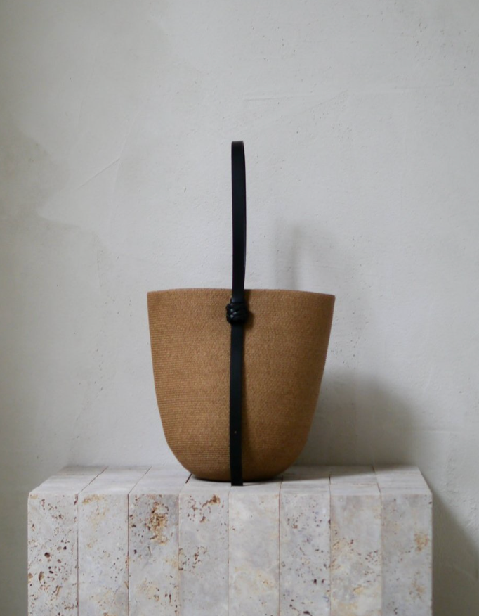 KORENG BUCKET BAG